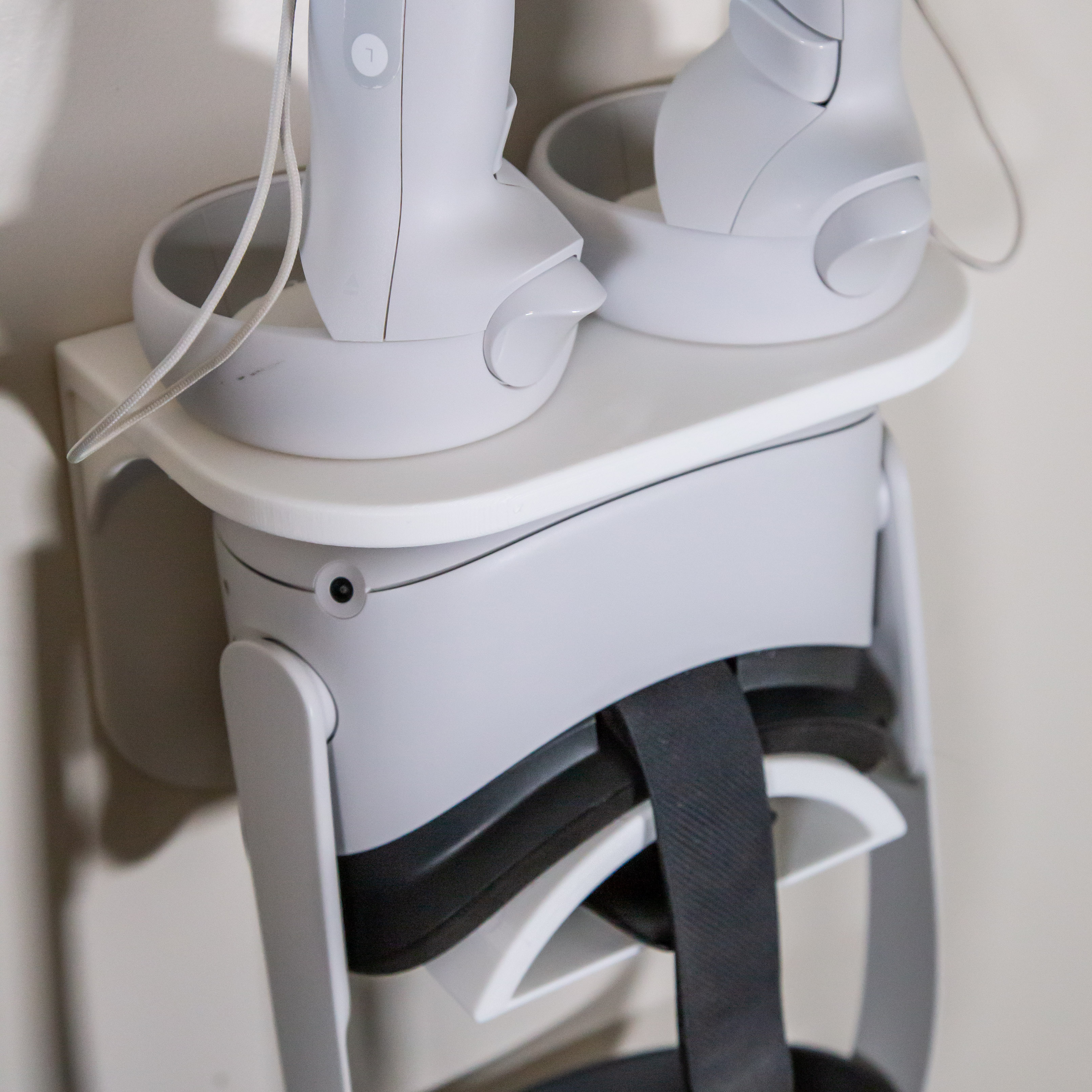 Oculus Quest Wall Mount System 3D model thumbnail