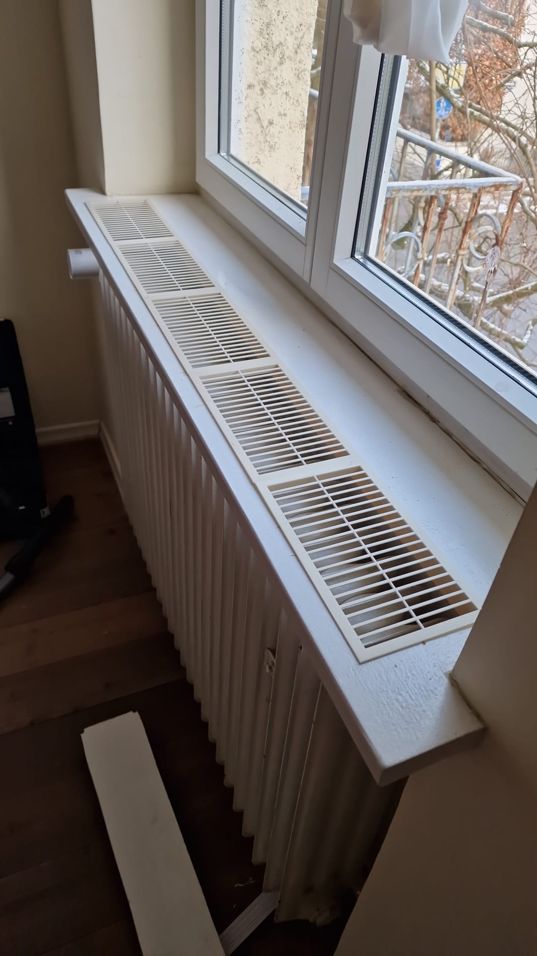 Miniatura 3 do modelo 3D Windowsill Ventilation Grid