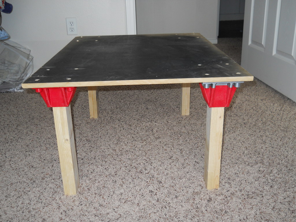 Table leg holders by TideChanger Download free STL model