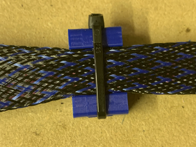 Miniatura 4 do modelo 3D Cable/Zip Tie Mount
