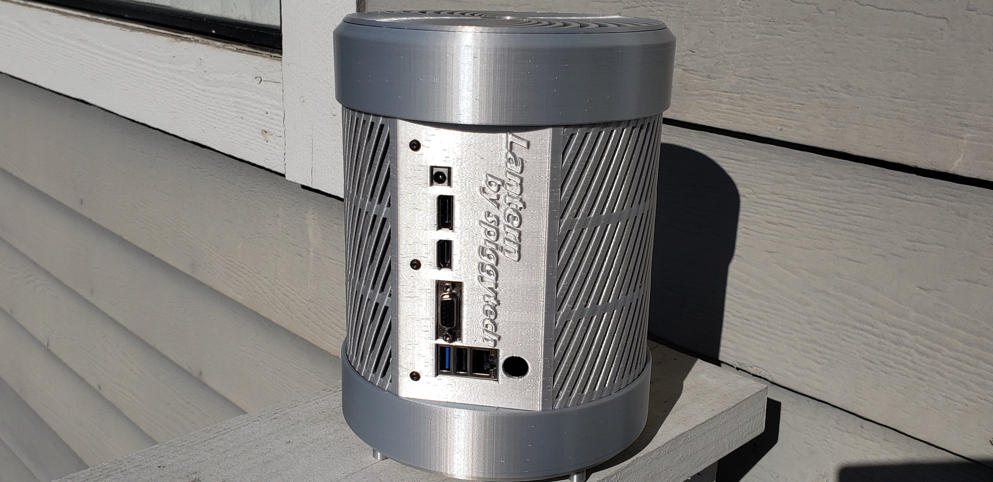 spiggytech Lantern chassis for ASRock X300M-STX