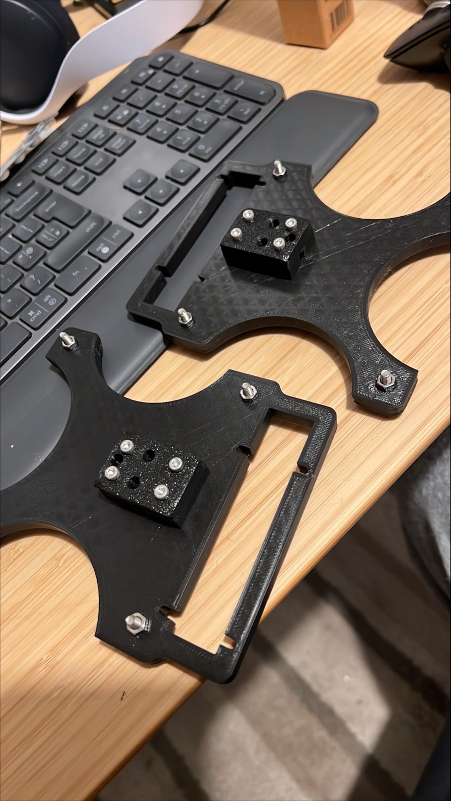 AOC 22V2H VESA Mount
