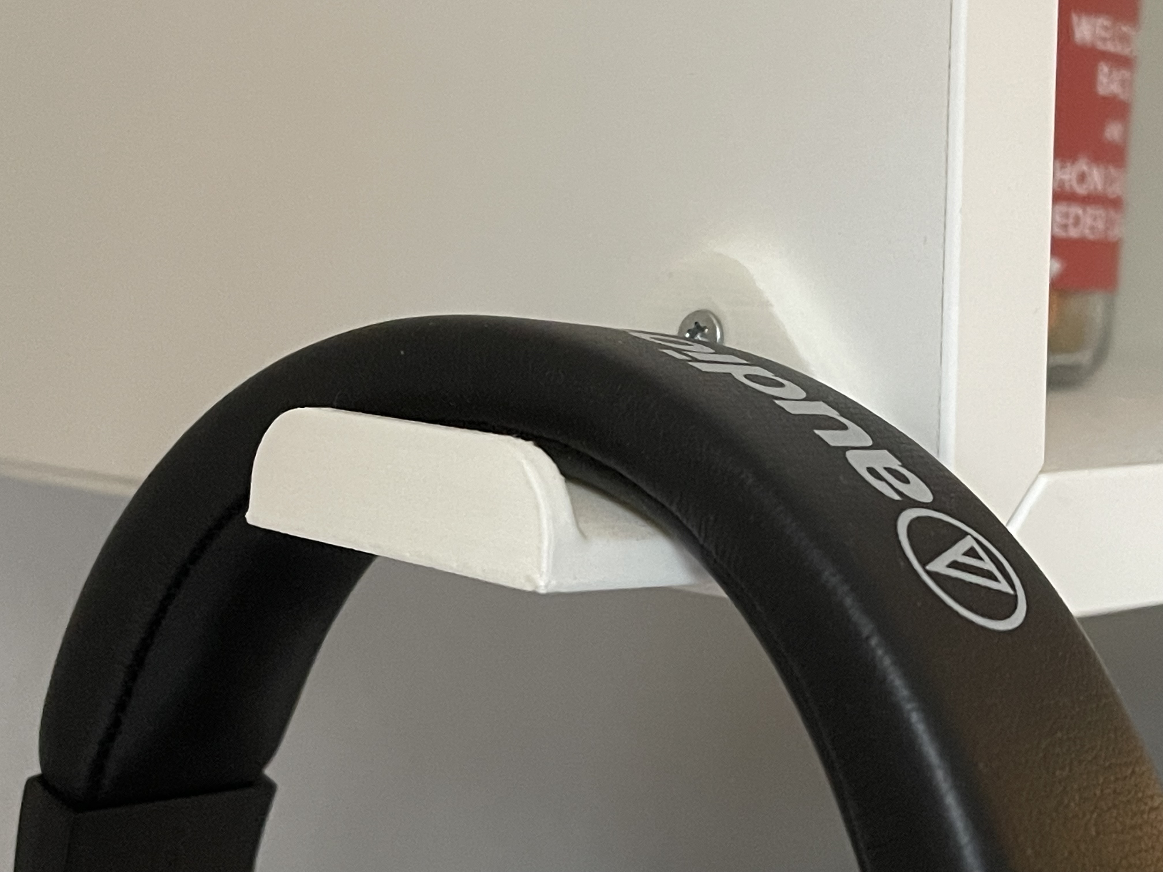 Miniatura 2 do modelo 3D Headphone Wall Holder