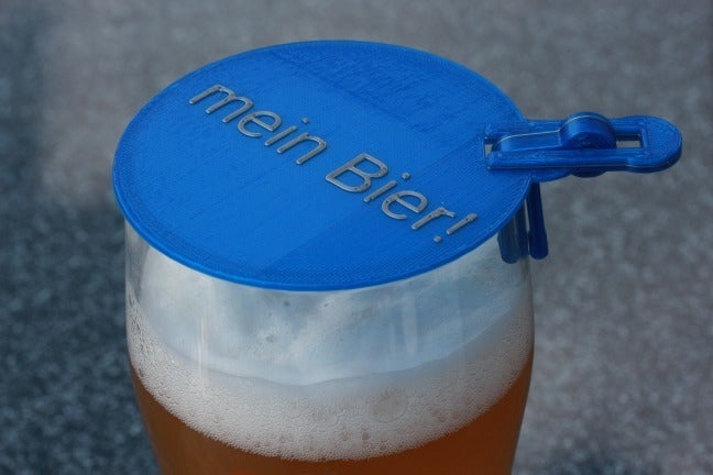 Lid for wheat beer glasses (German: "Weizenbier", in Bavaria also “Weißbier”) with your own name