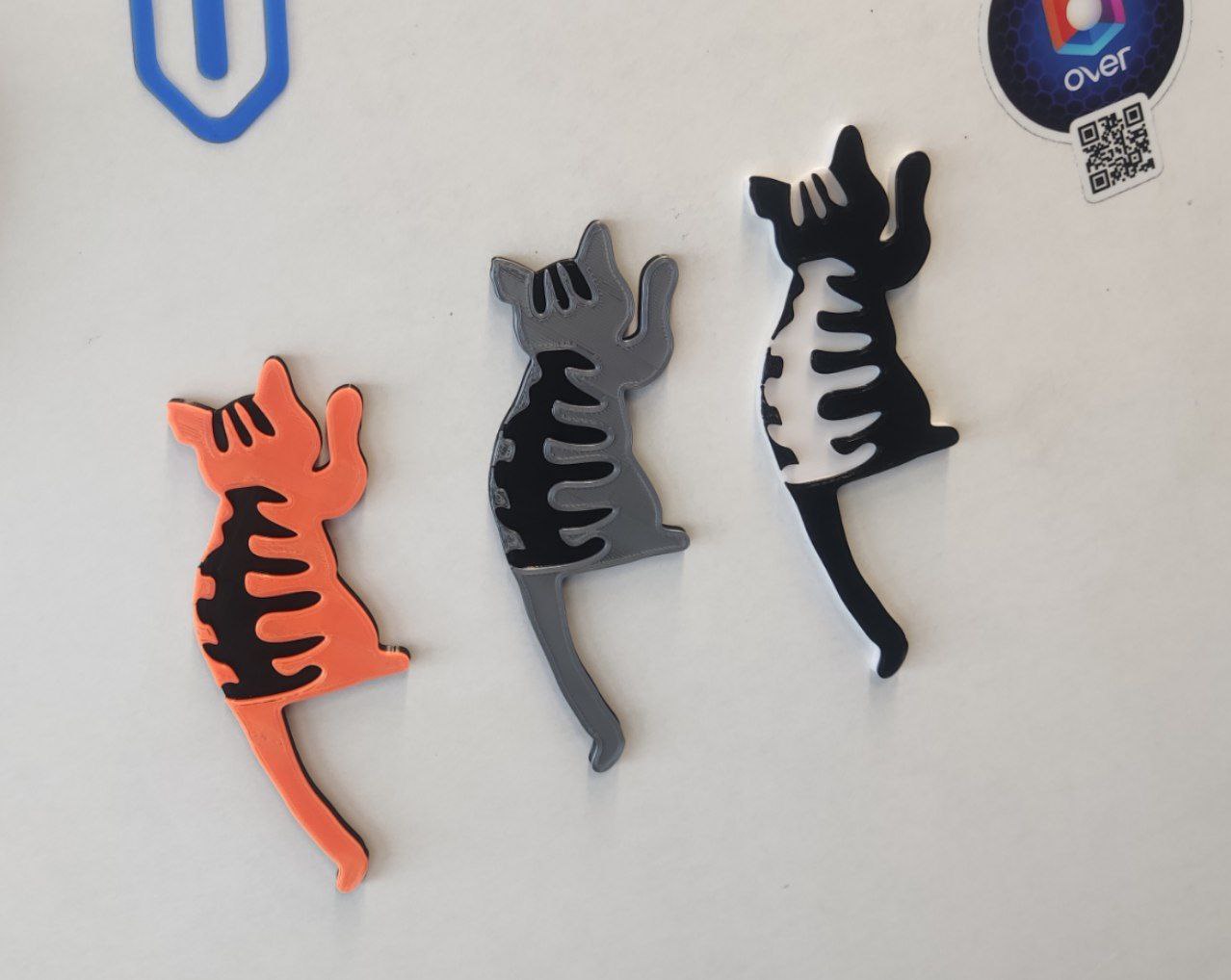 Cat fridge magnet V1