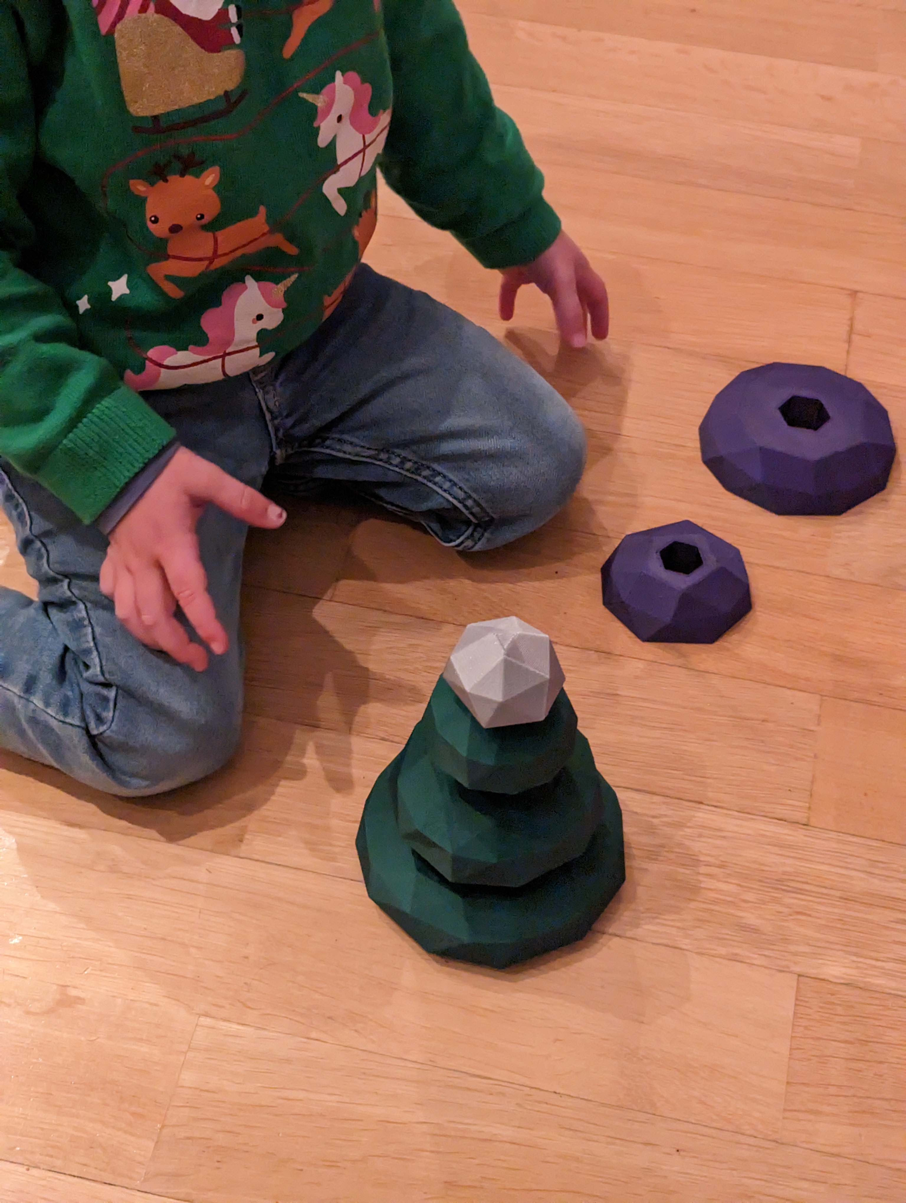 Miniatura 3 do modelo 3D Low Poly Stackable Christmas Tree