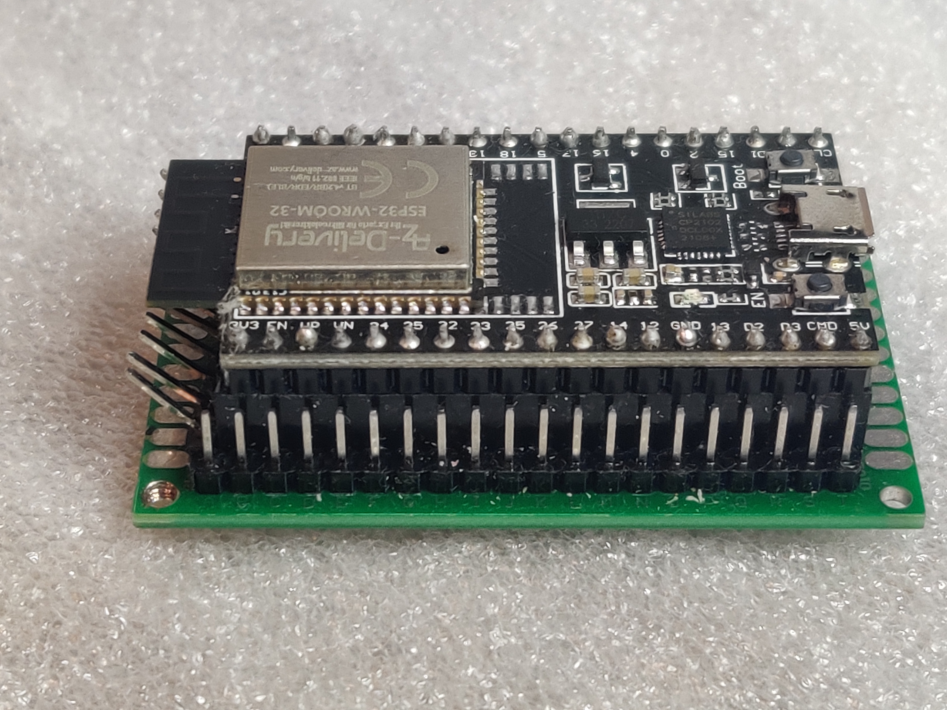 Sensor Case with Presence Detection, CO2 Meter, Lux and Climate by ...