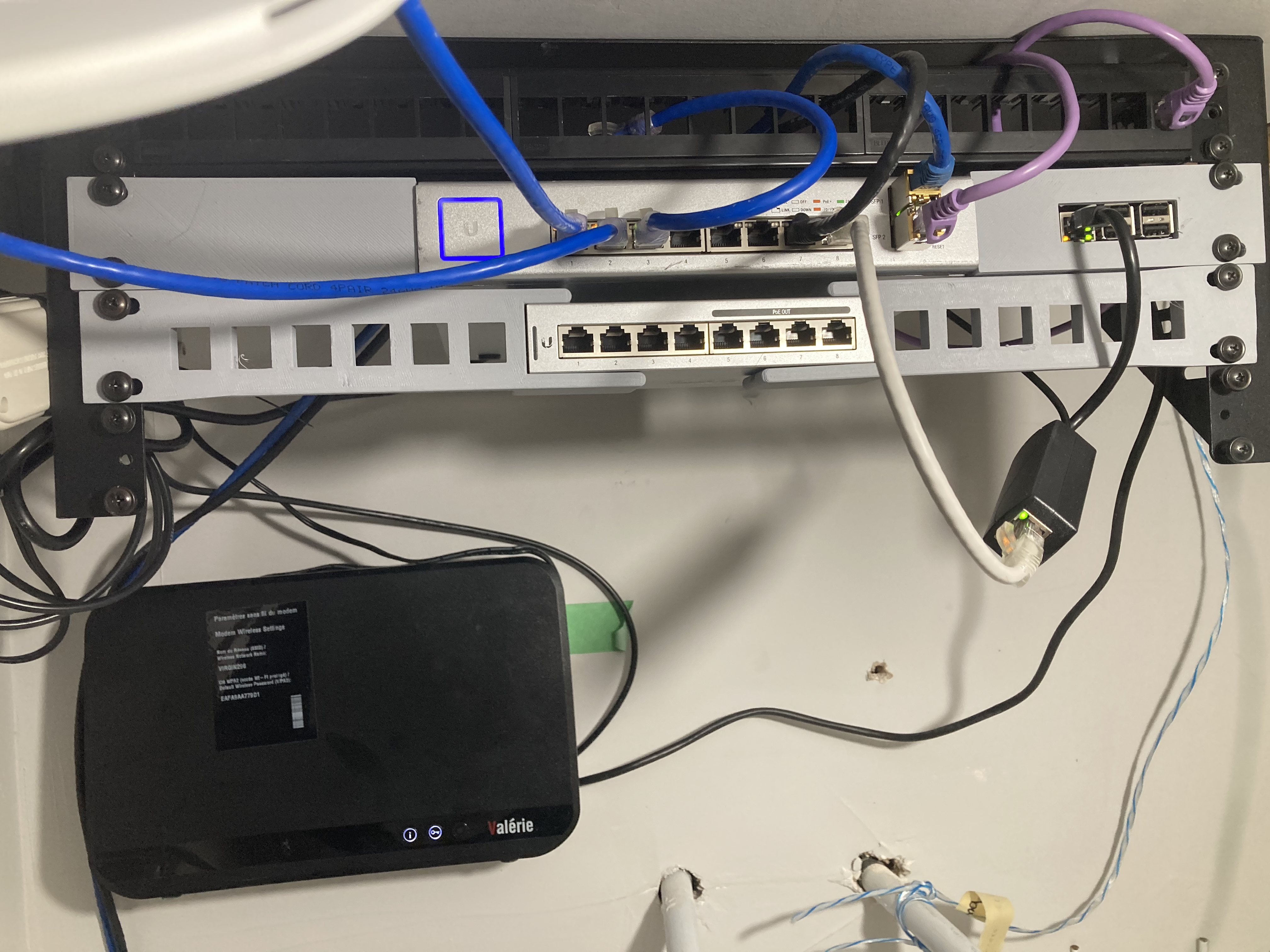 Ubiquiti US-8/US-8-60W 19" rack mount with Keystone Jack
