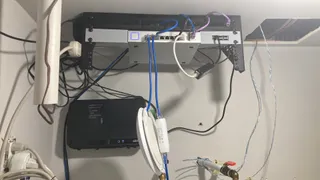 UniFi US-8-150W 19" Rack Mount with Raspberry pi mount