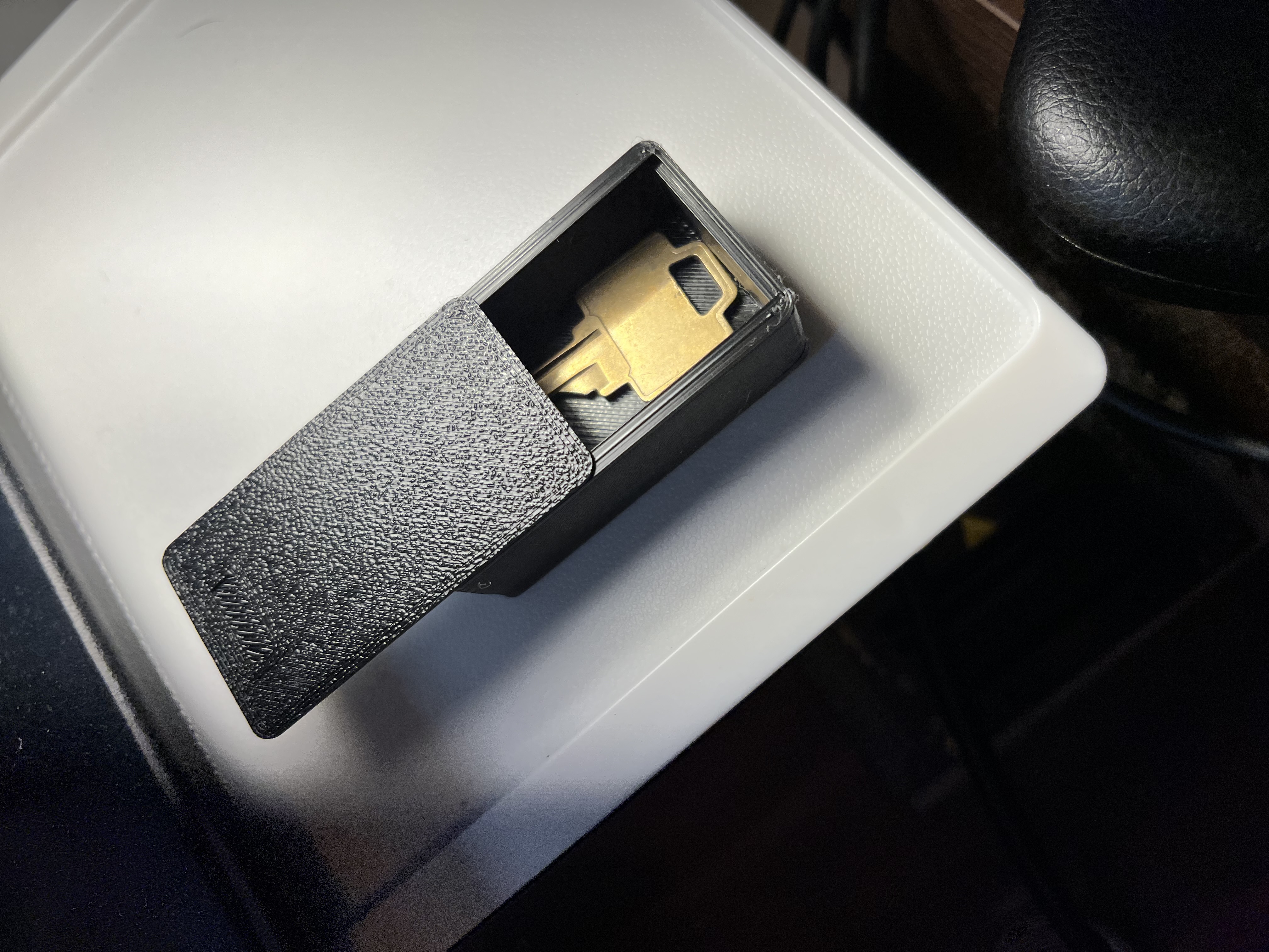 Magnetic Key Case w/ Sliding Lid