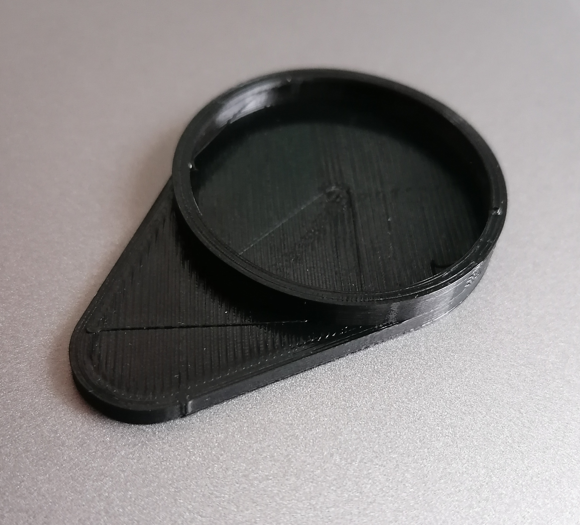 Washer fluid cap for rear tank // BMW e46