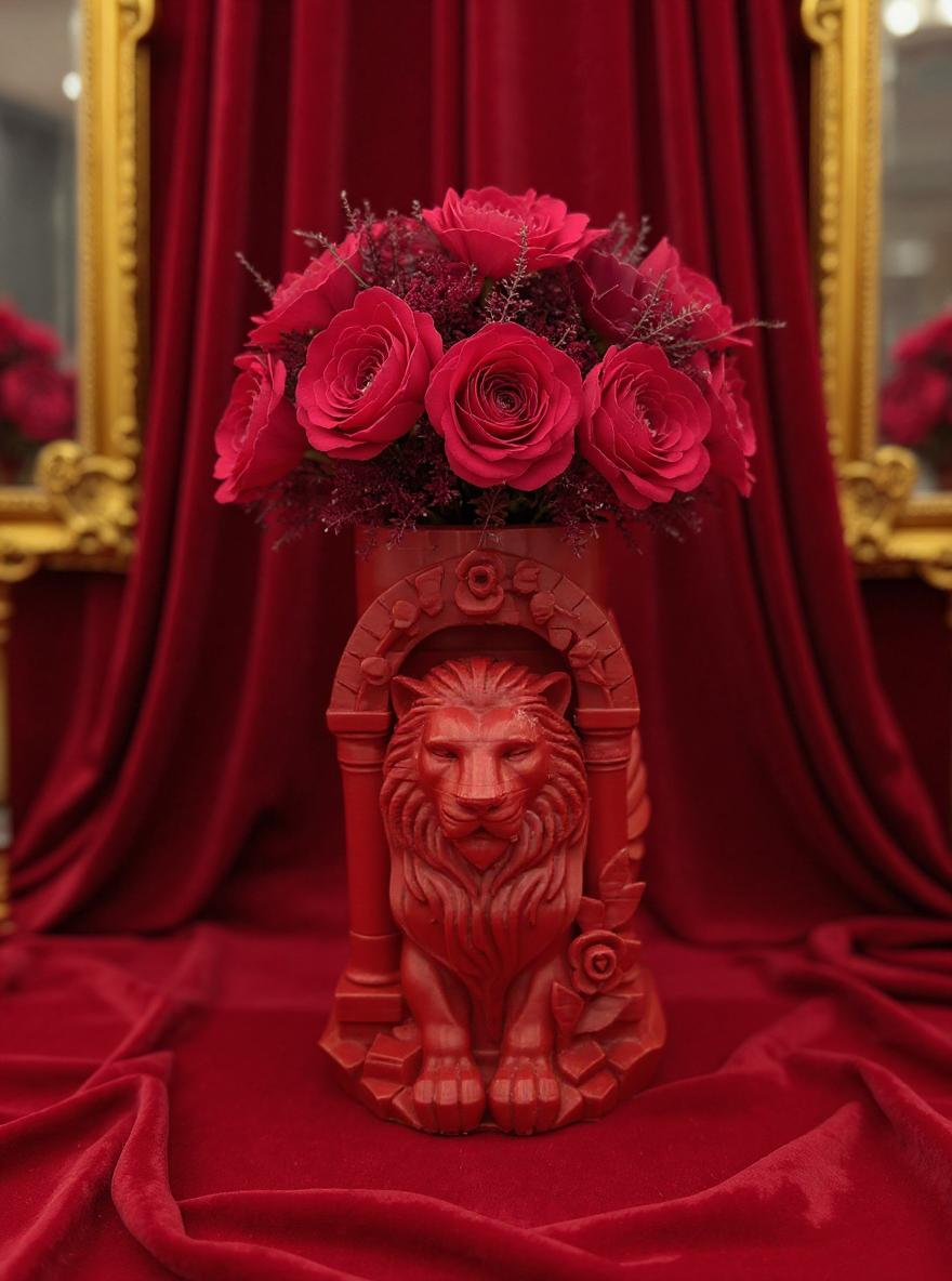 Lion Throne Planter – Royal Guardian Flower Pot