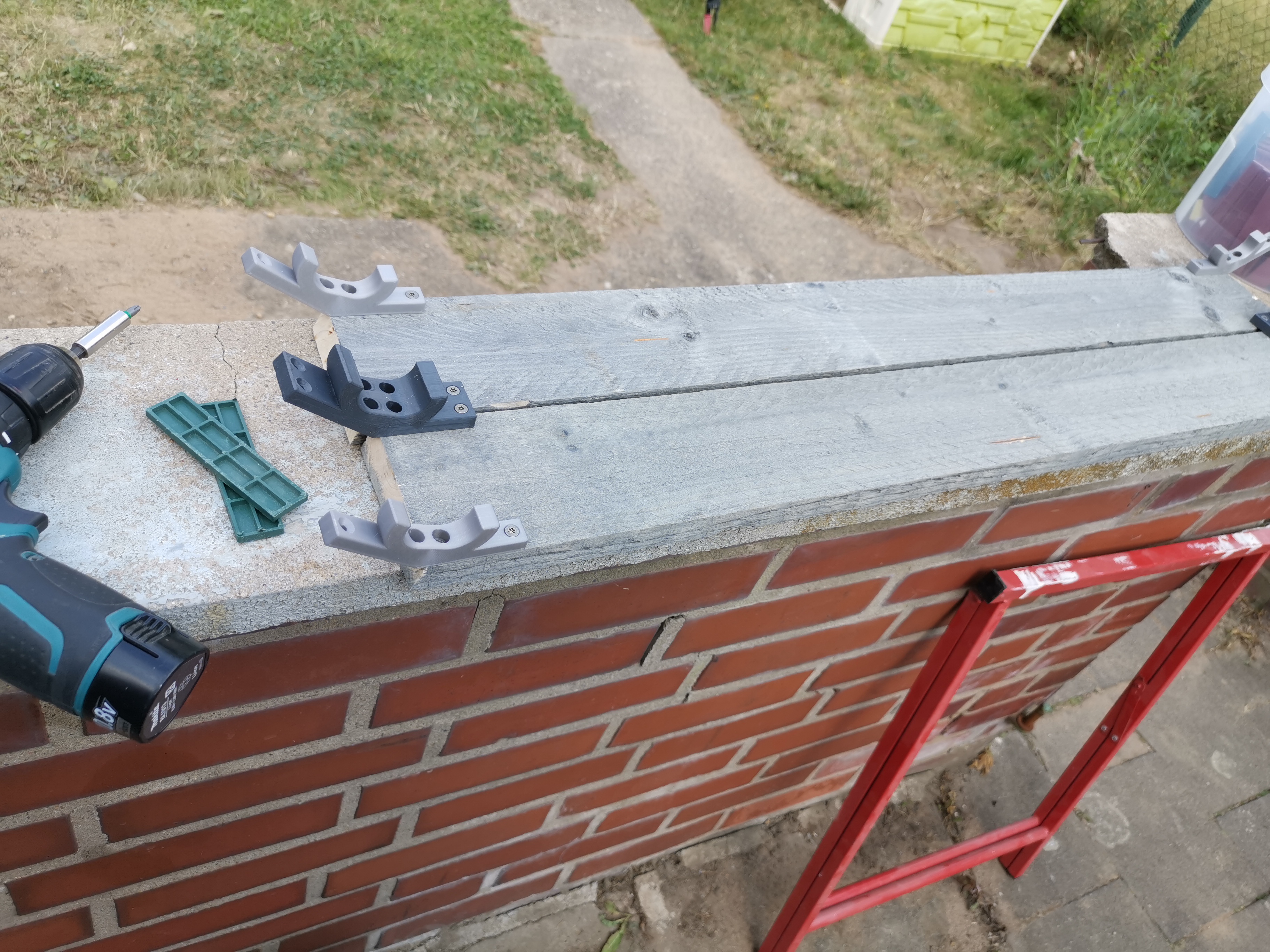 Intex Steel Frame Pool Wooden surrounding Slip in holder.