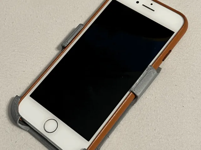 Wall holder for iPhone 6/6s/7/8 with case