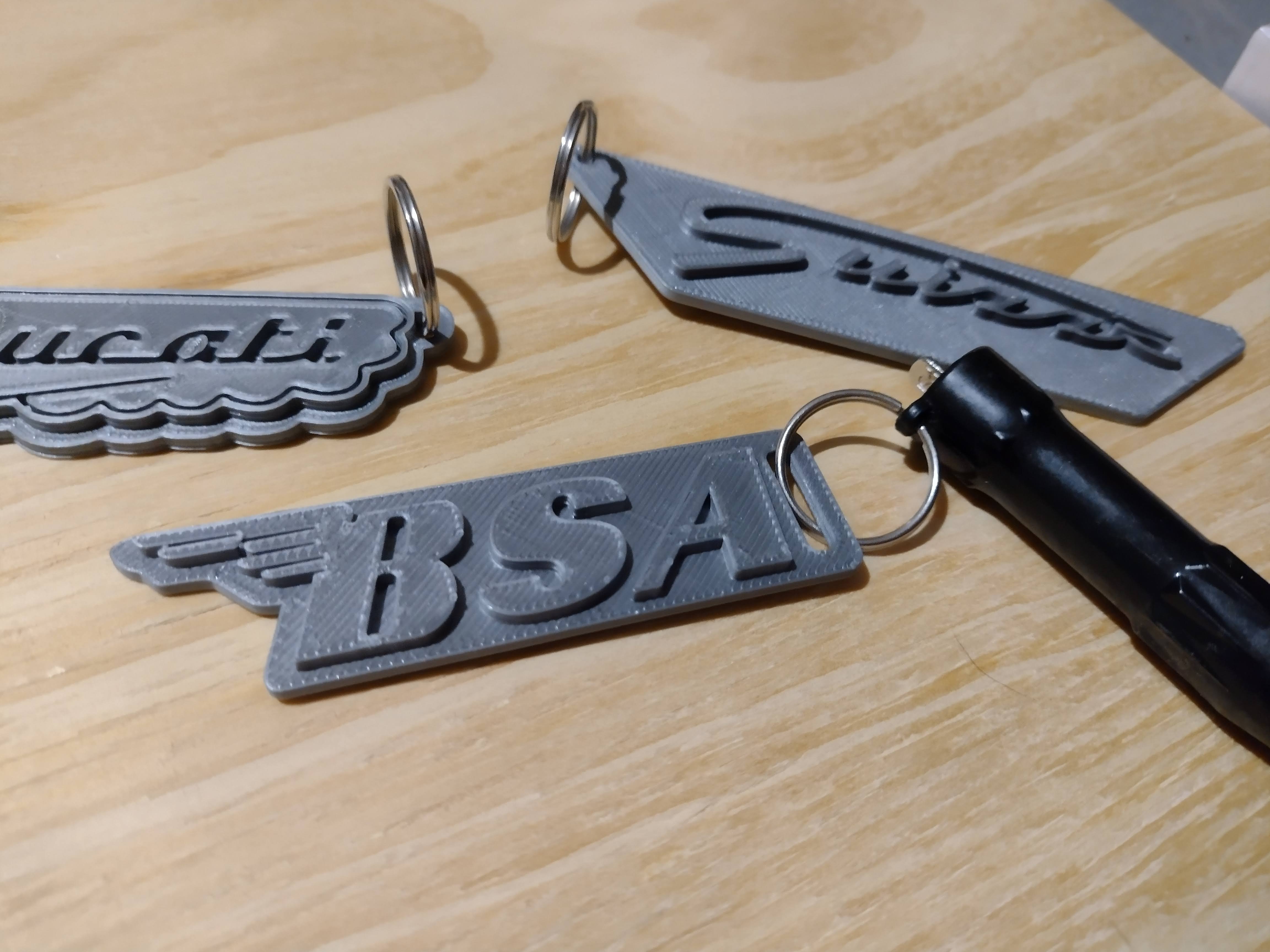 Retro Motorcycle brands keychains by Adrián Download free STL model