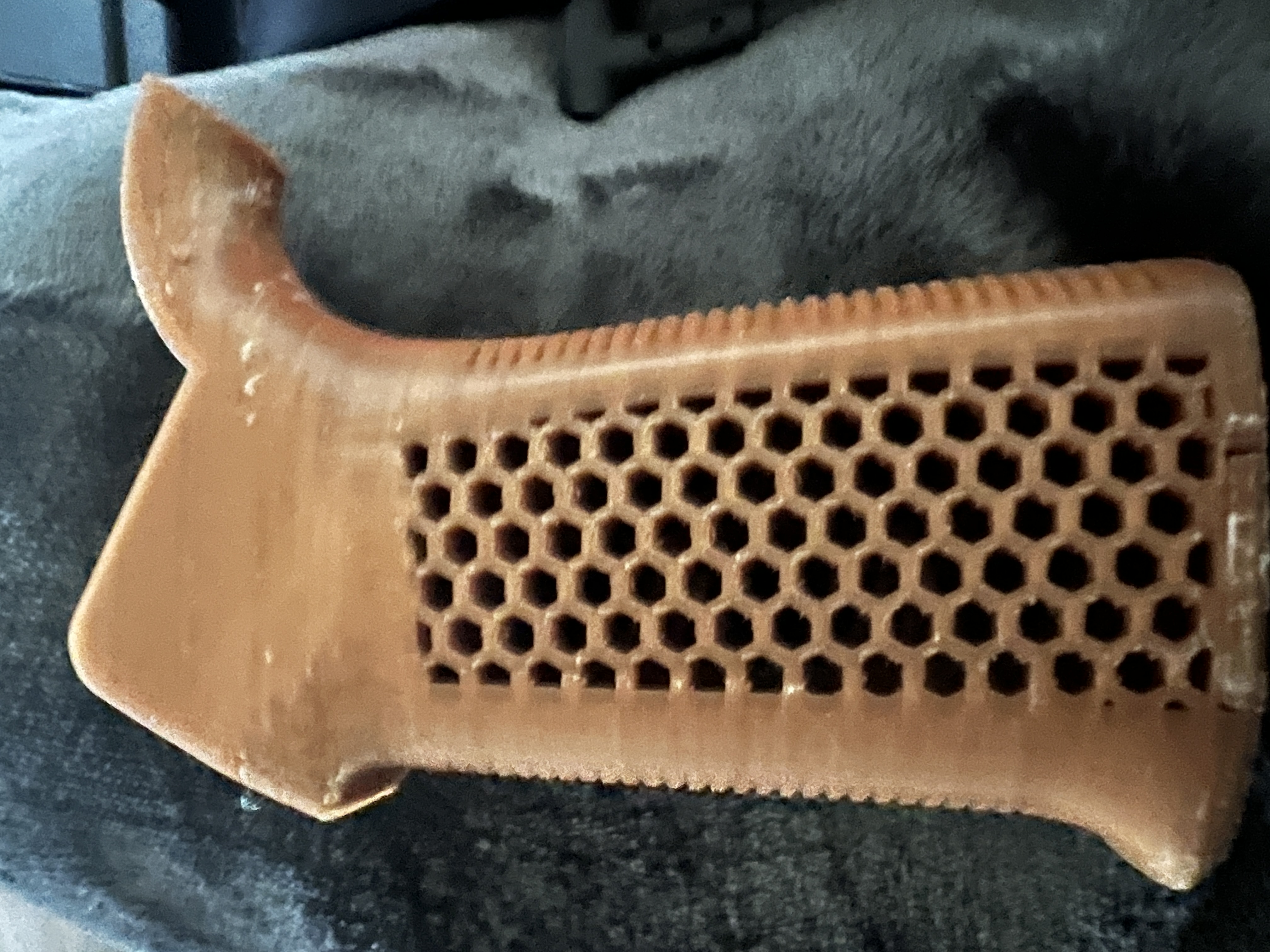 AR15 Magpul style honeycomb grip