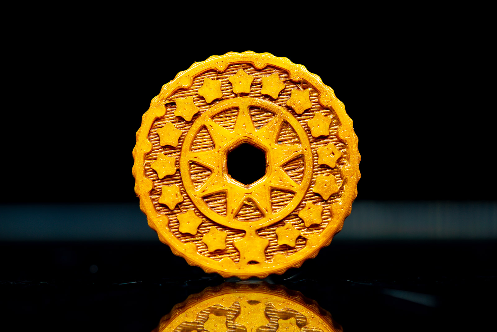 beautiful-gold-coin-detailed-but-easy-to-print-by-lucky-resistor