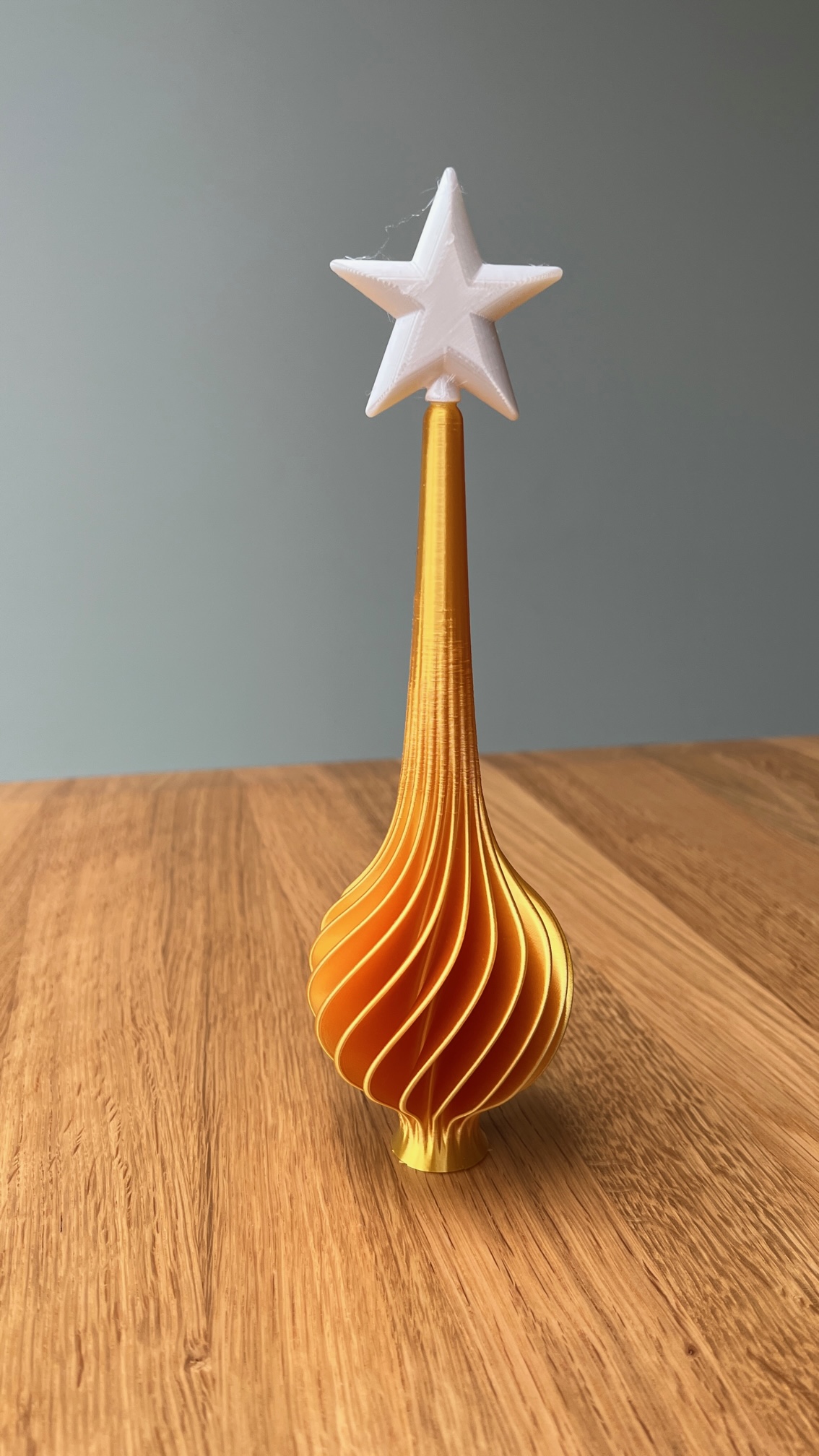 Christmas tree topper with star - Img 4308 