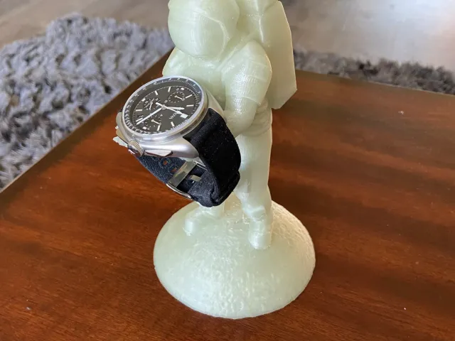 Astronaut Watch Stand