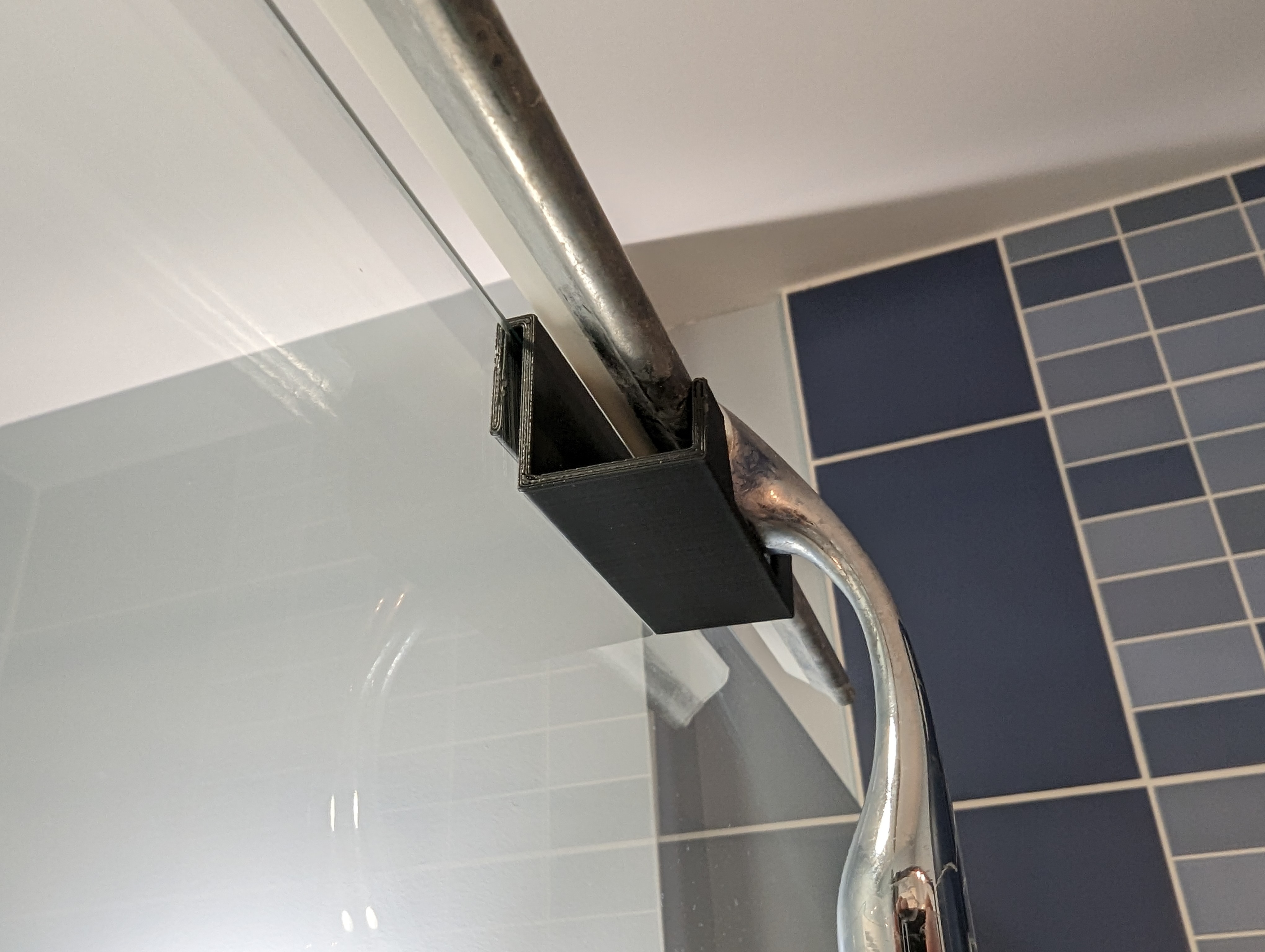 Window squeegee holder (no support)