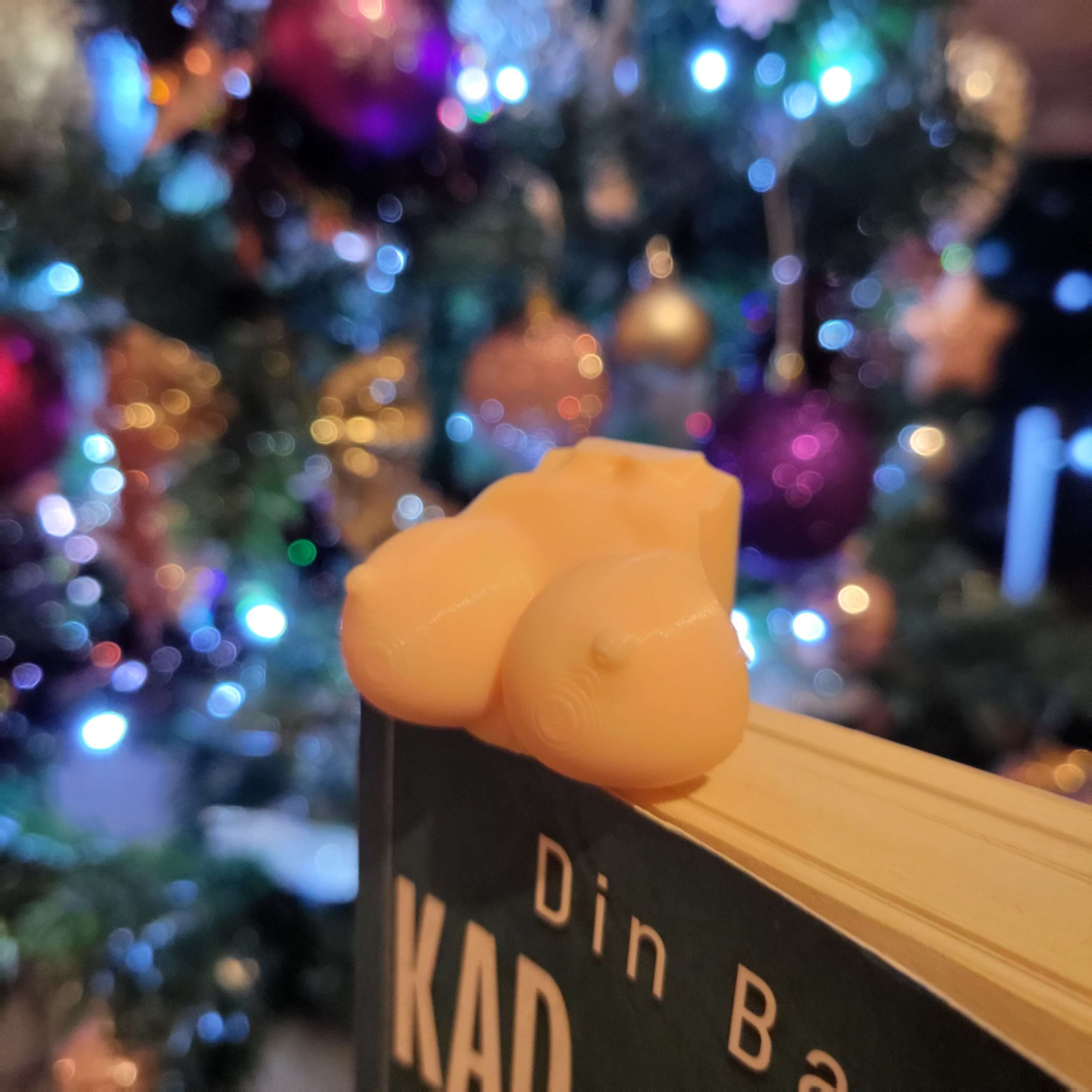 Boobs - bookmark — thumbnail 2