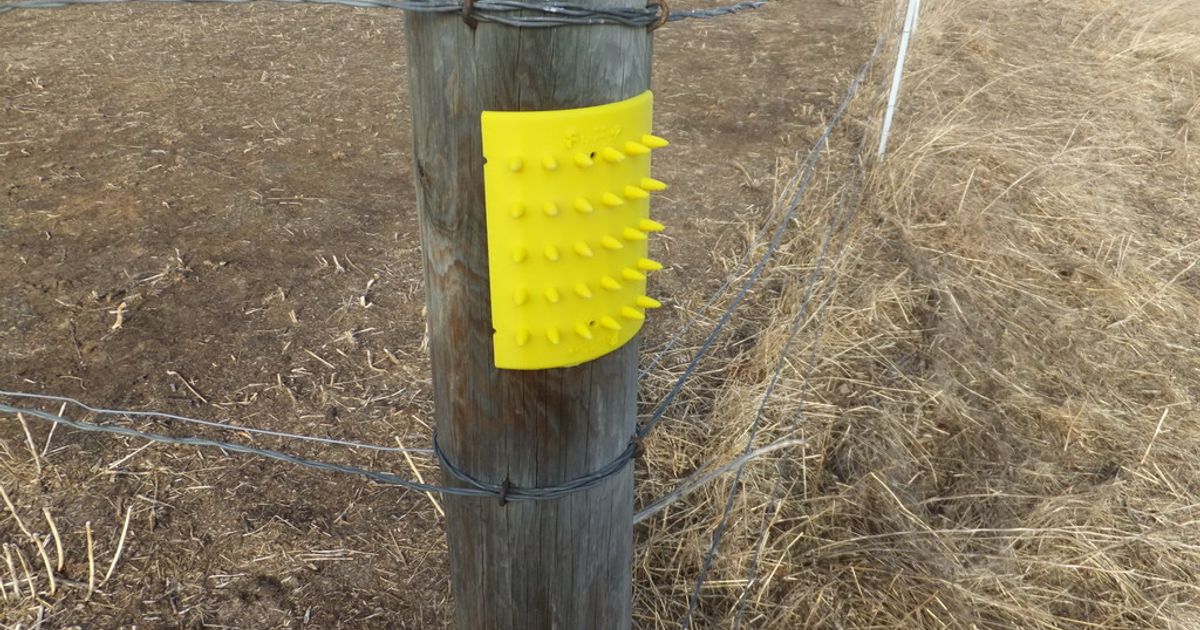 FuzNuz post scratcher by FuzNuz Horse Equipment Download free STL