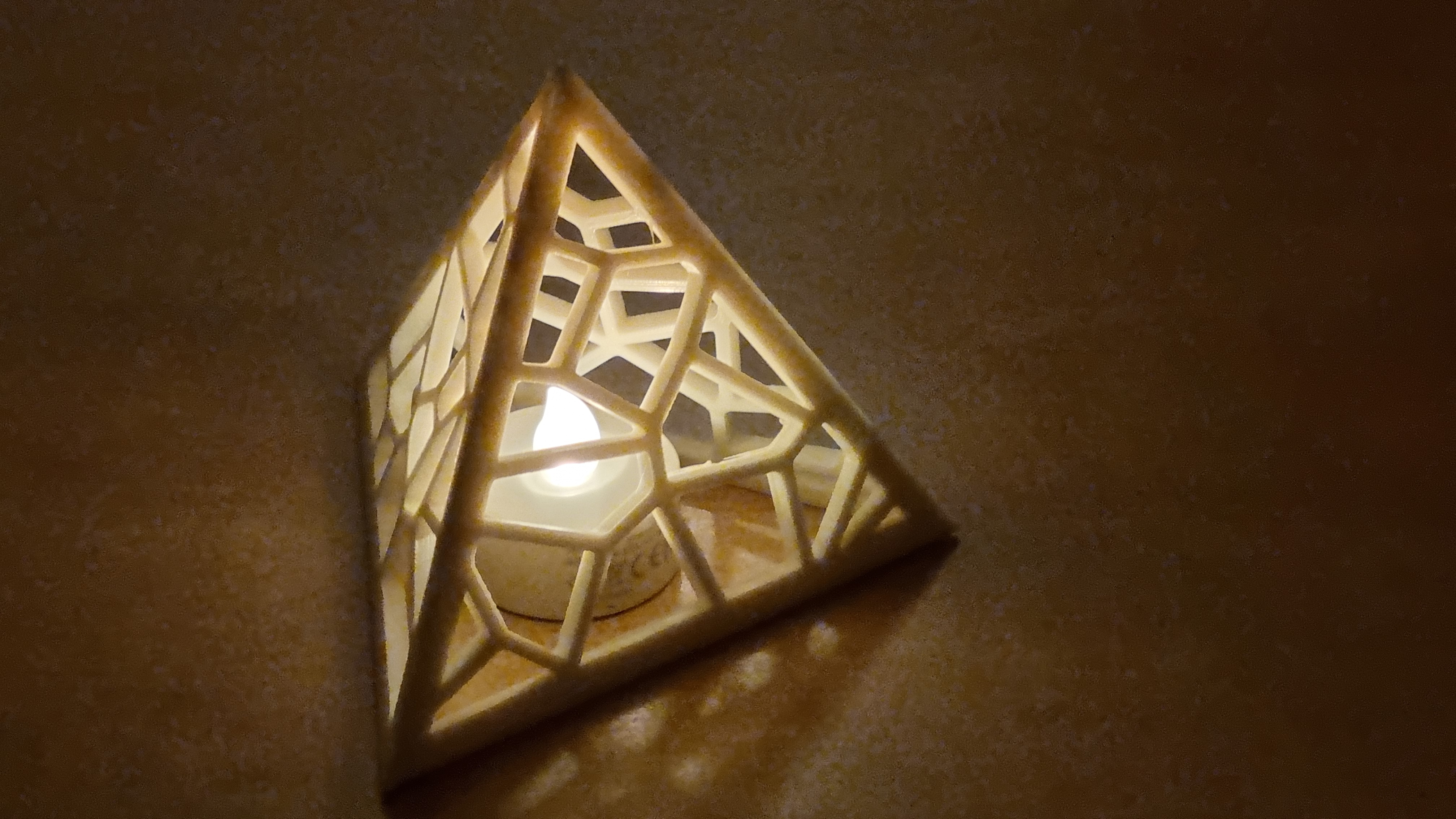 Miniatura 4 do modelo 3D Decorative LED lantern