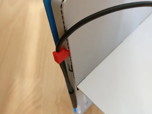Surface pro 4 DVI Cable holder