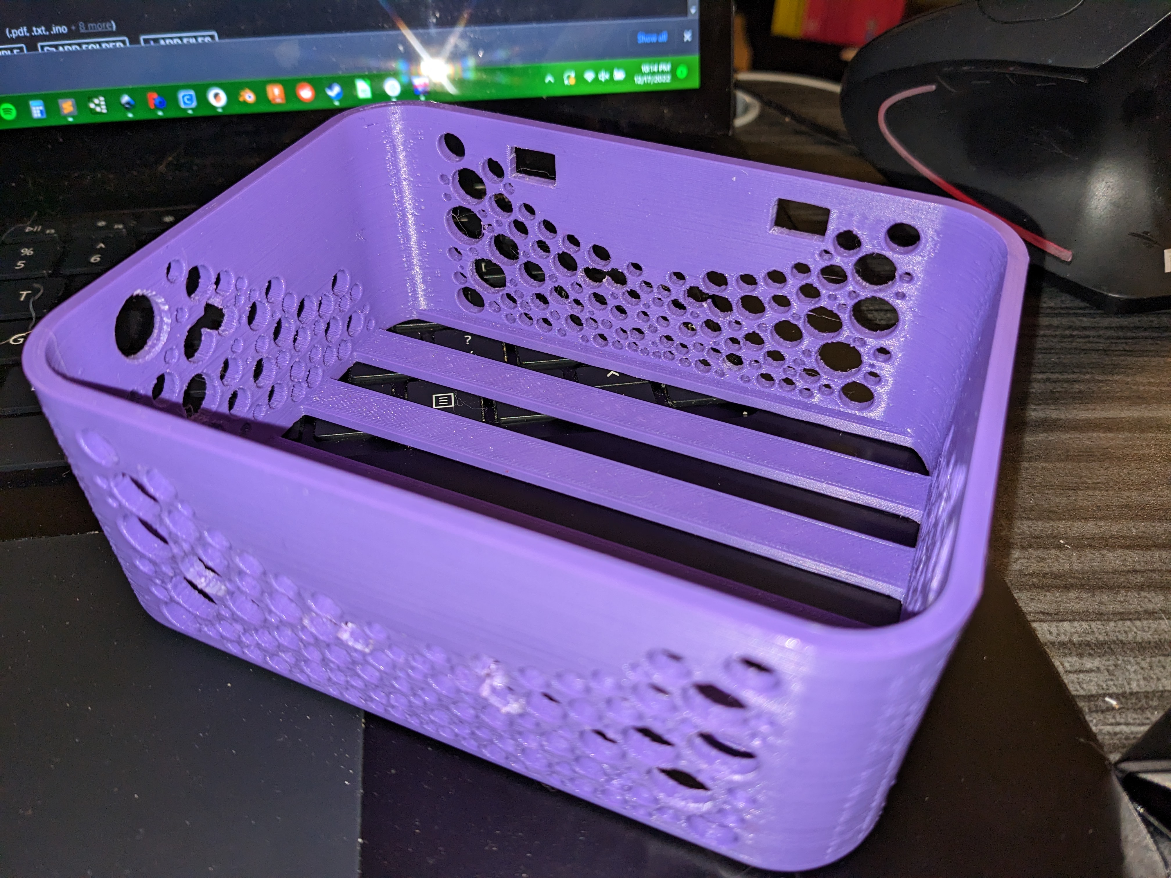 Bubbles Shower Basket and Hook