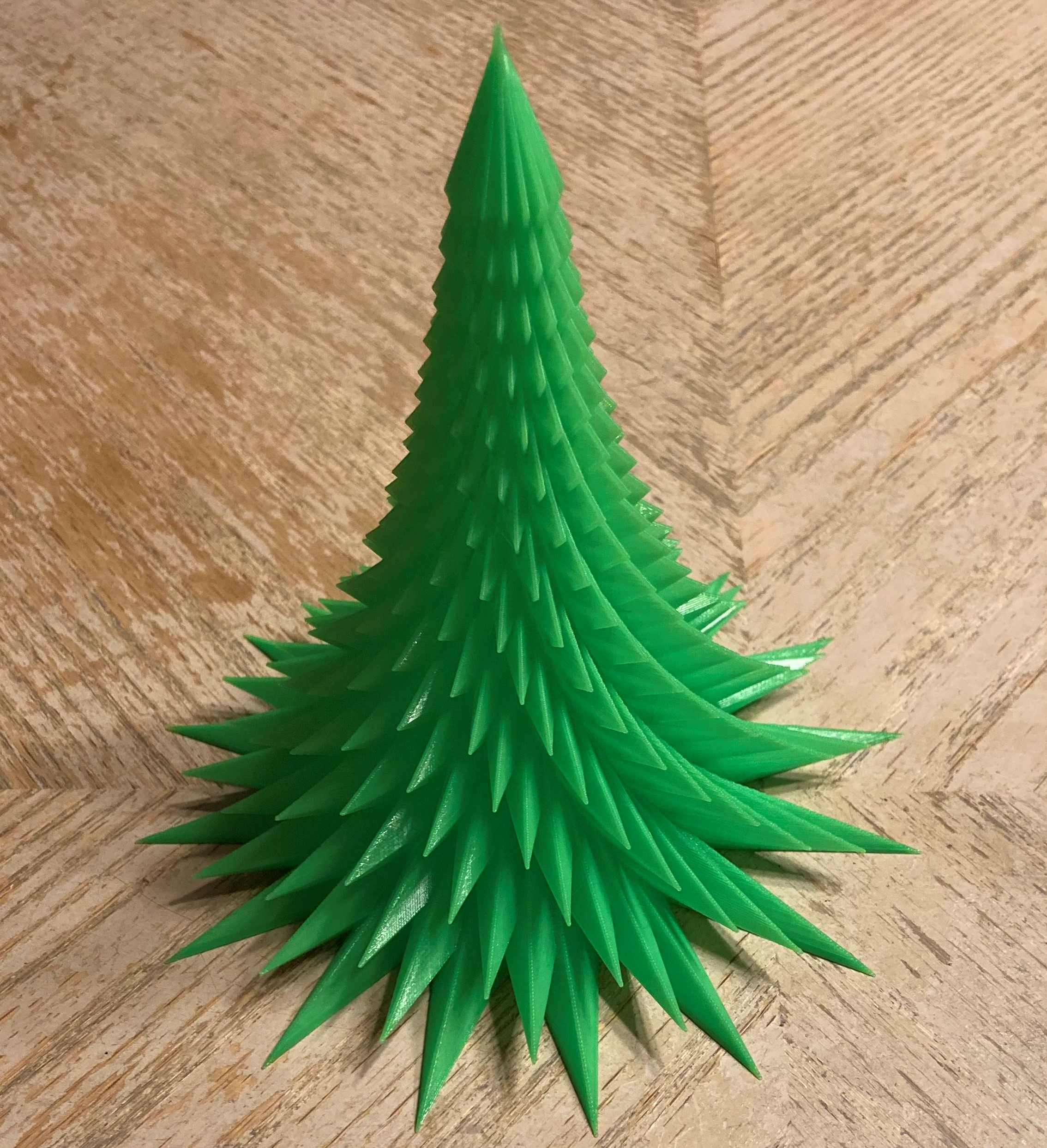 Spiky twisted vase mode Christmas tree by SnobbishGoose | Download free ...