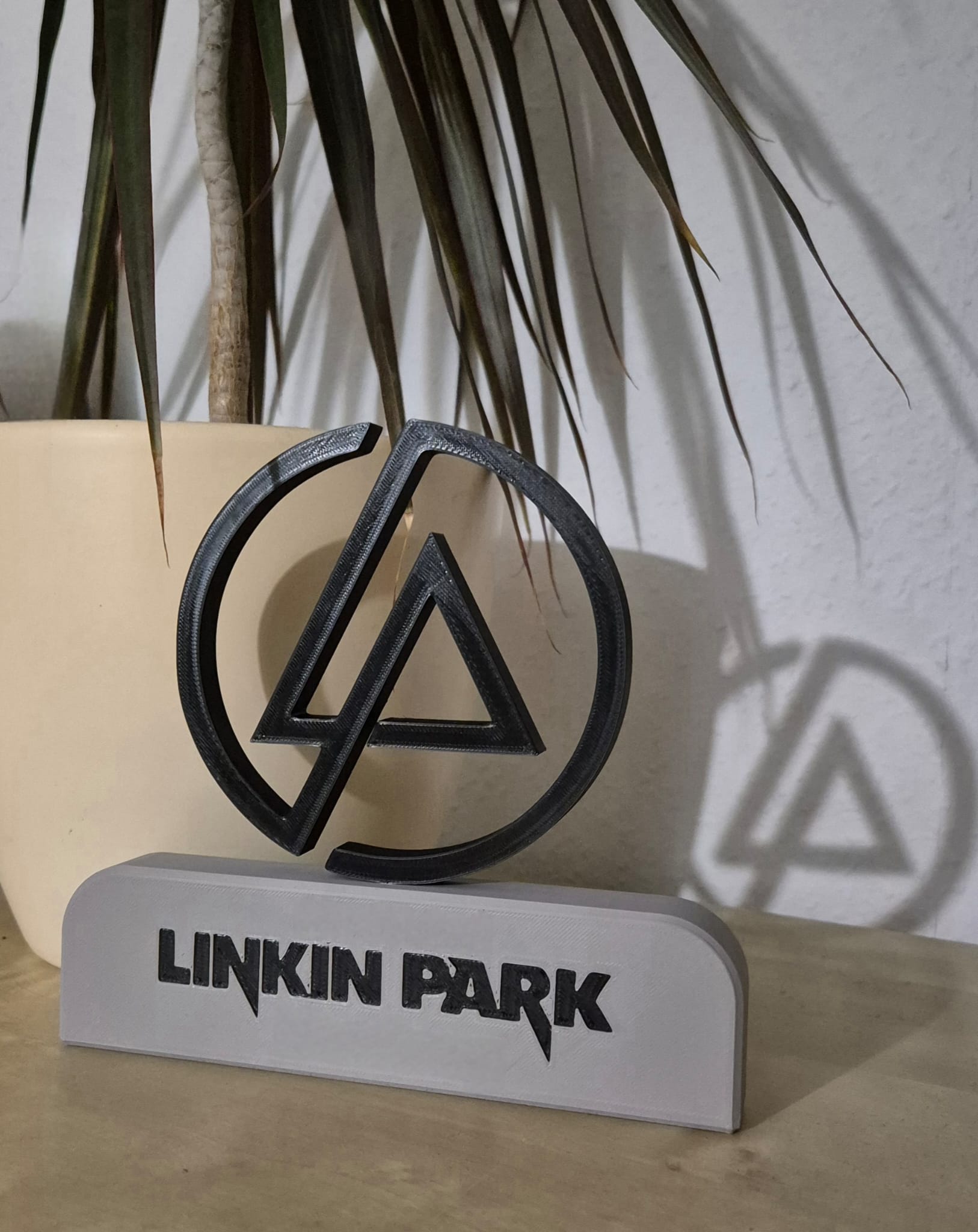 Stand for Linkin Park Logo — thumbnail 4