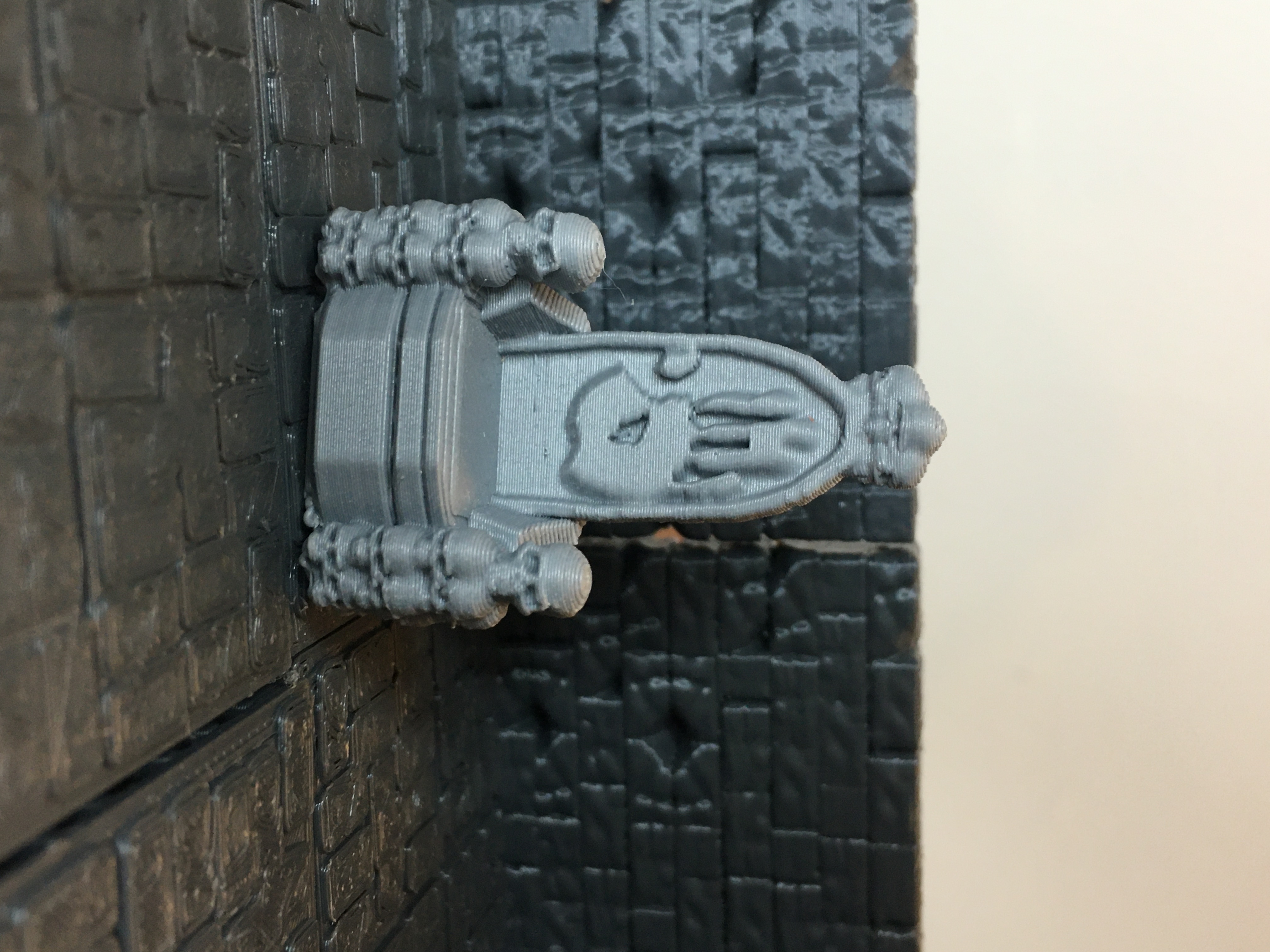 Miniature Throne for 28mm tabletop RPGs