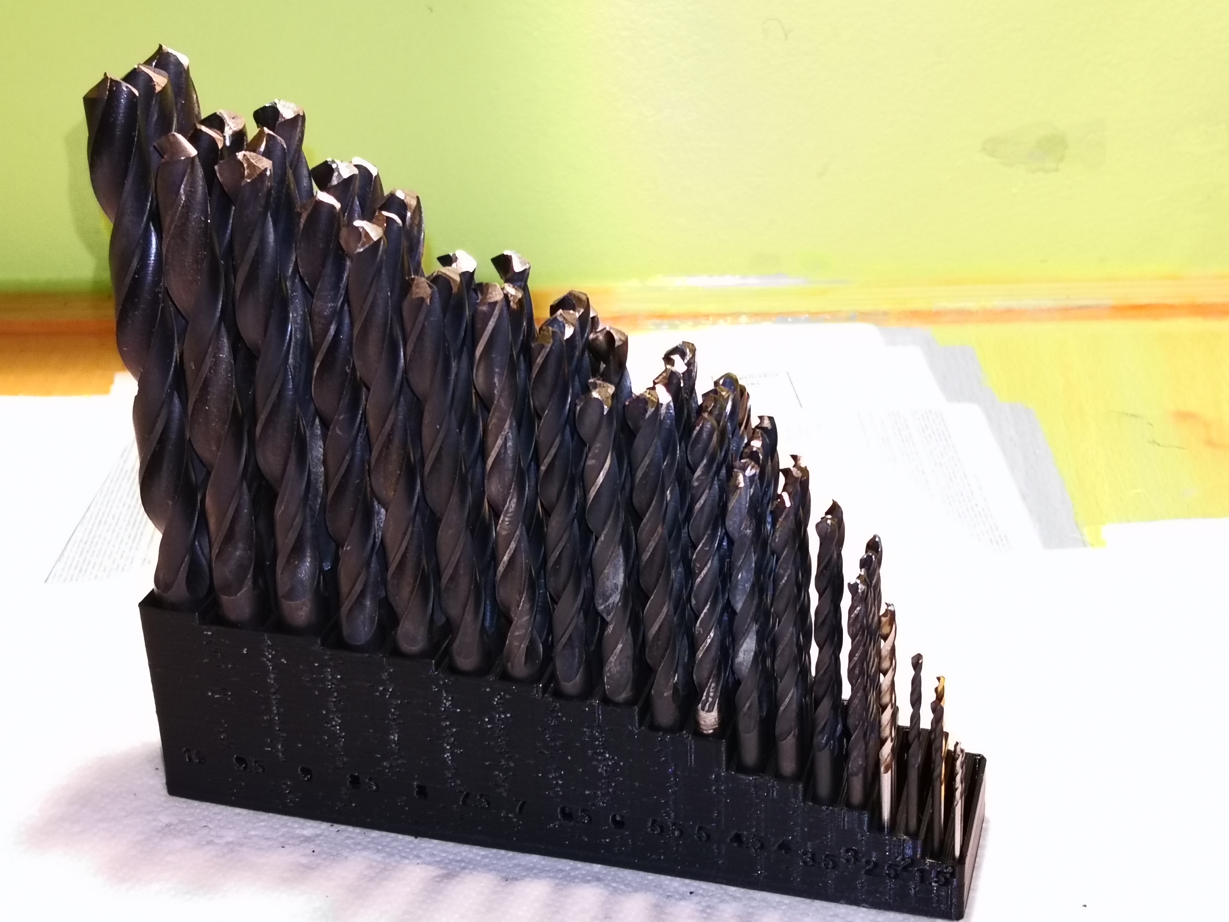 Simple and Fast Drillbit holder 10-1mm