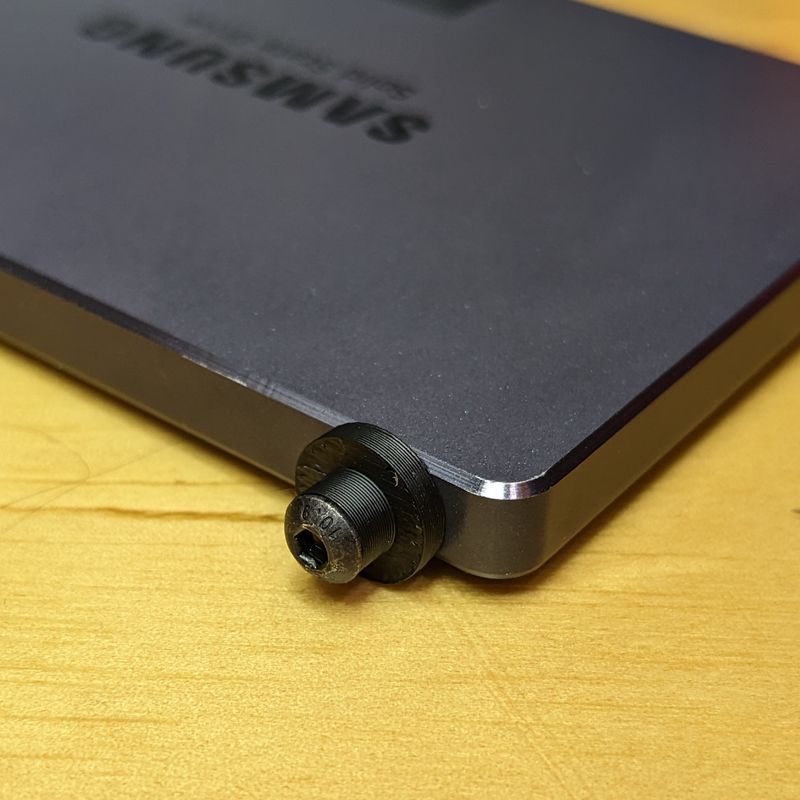 hp_ssd_mount_1.jpg