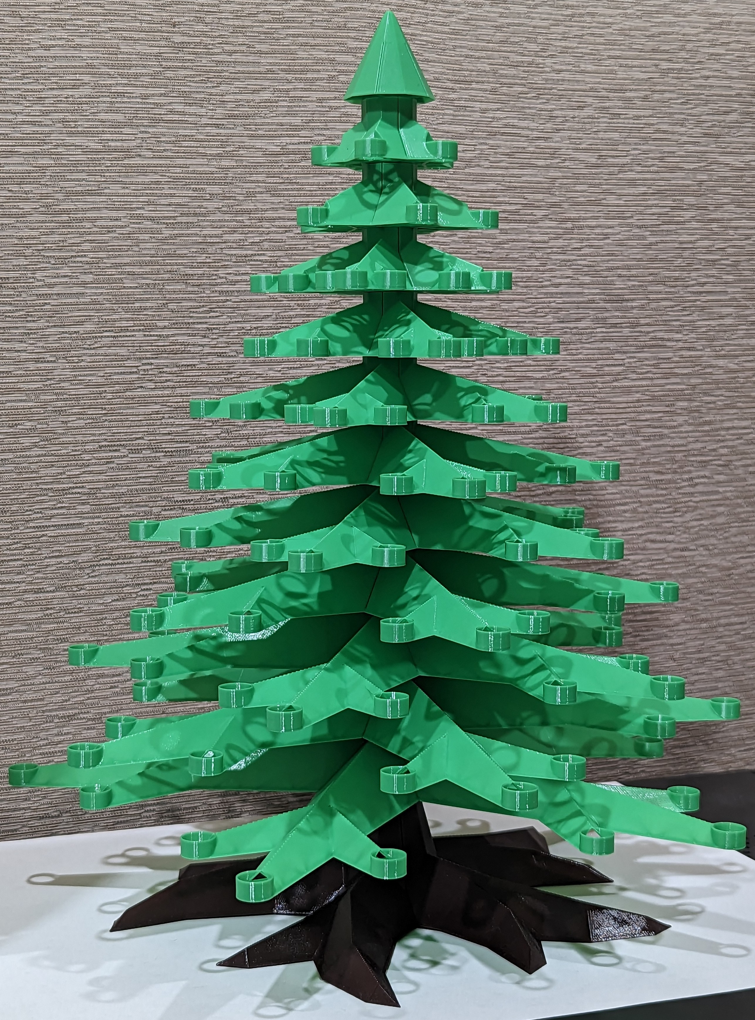 Functional Christmas Tree — thumbnail 3