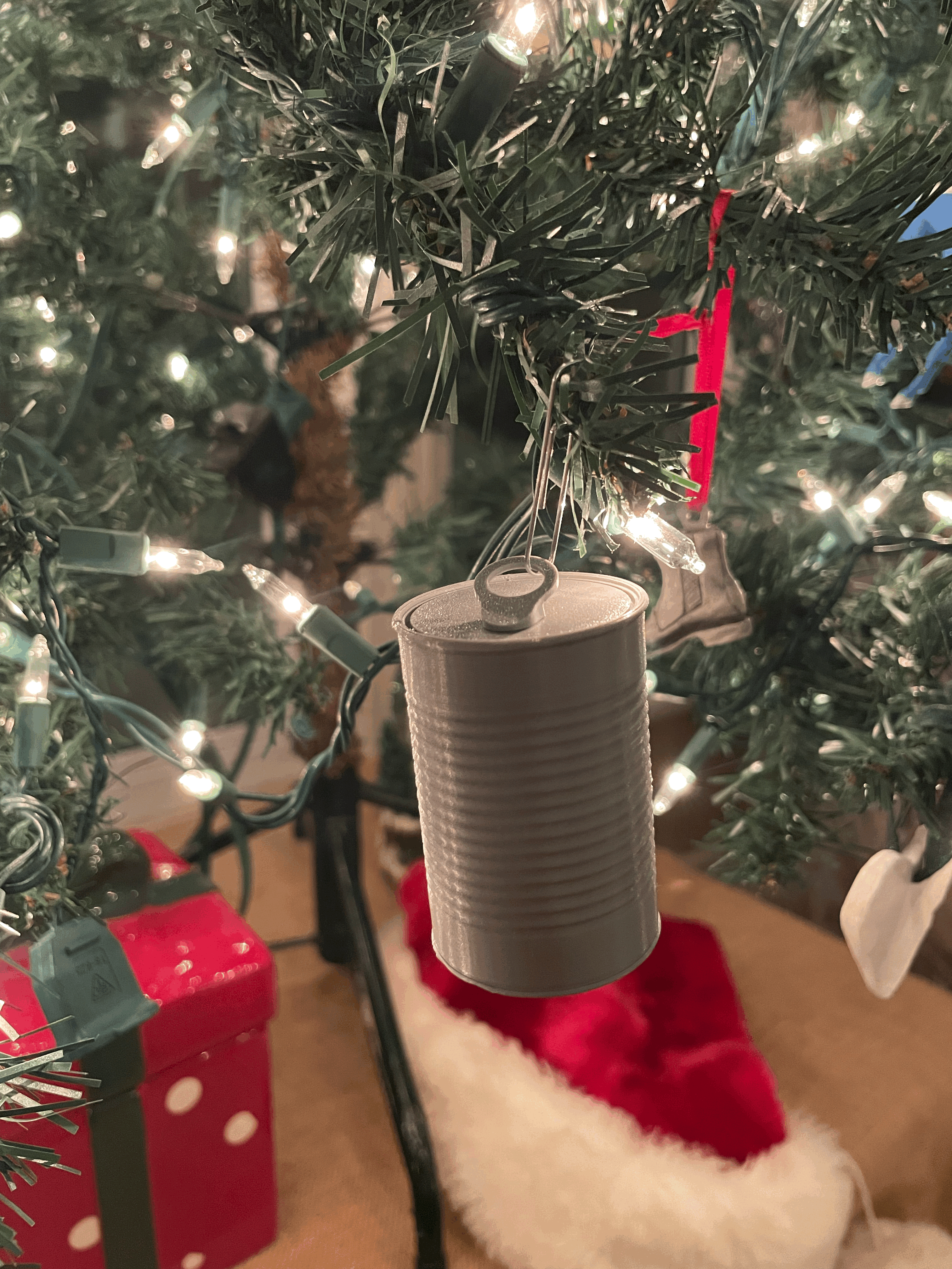 Miniatura 2 do modelo 3D Openable Tin Can ornament