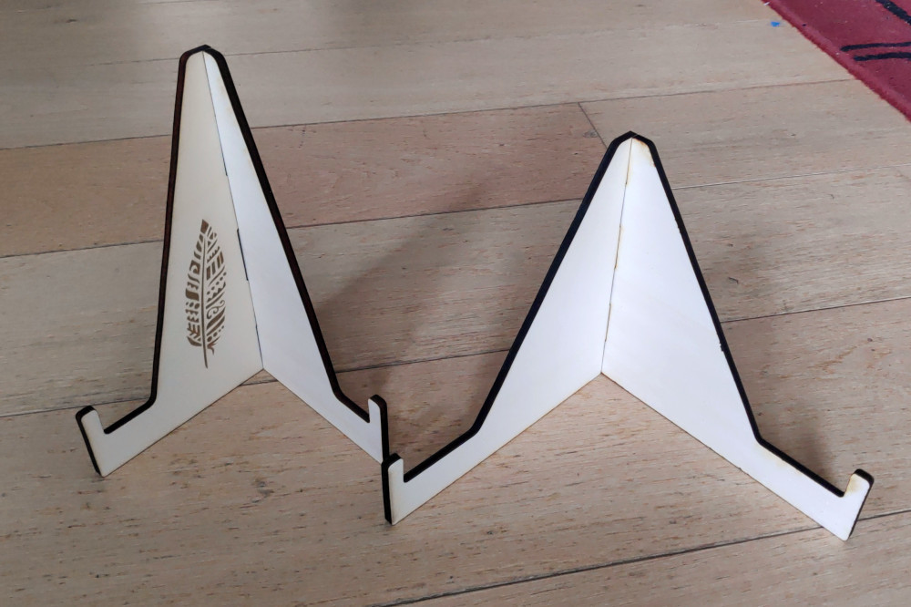 Parametric (FreeCAD) Lasercut Book Stand / Photo Frame — miniatura 2