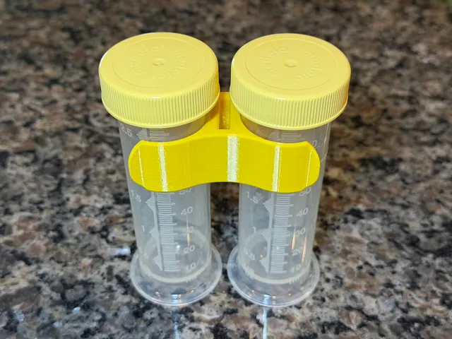 Dual Bottle Clip for Medela 80 mL Bottles