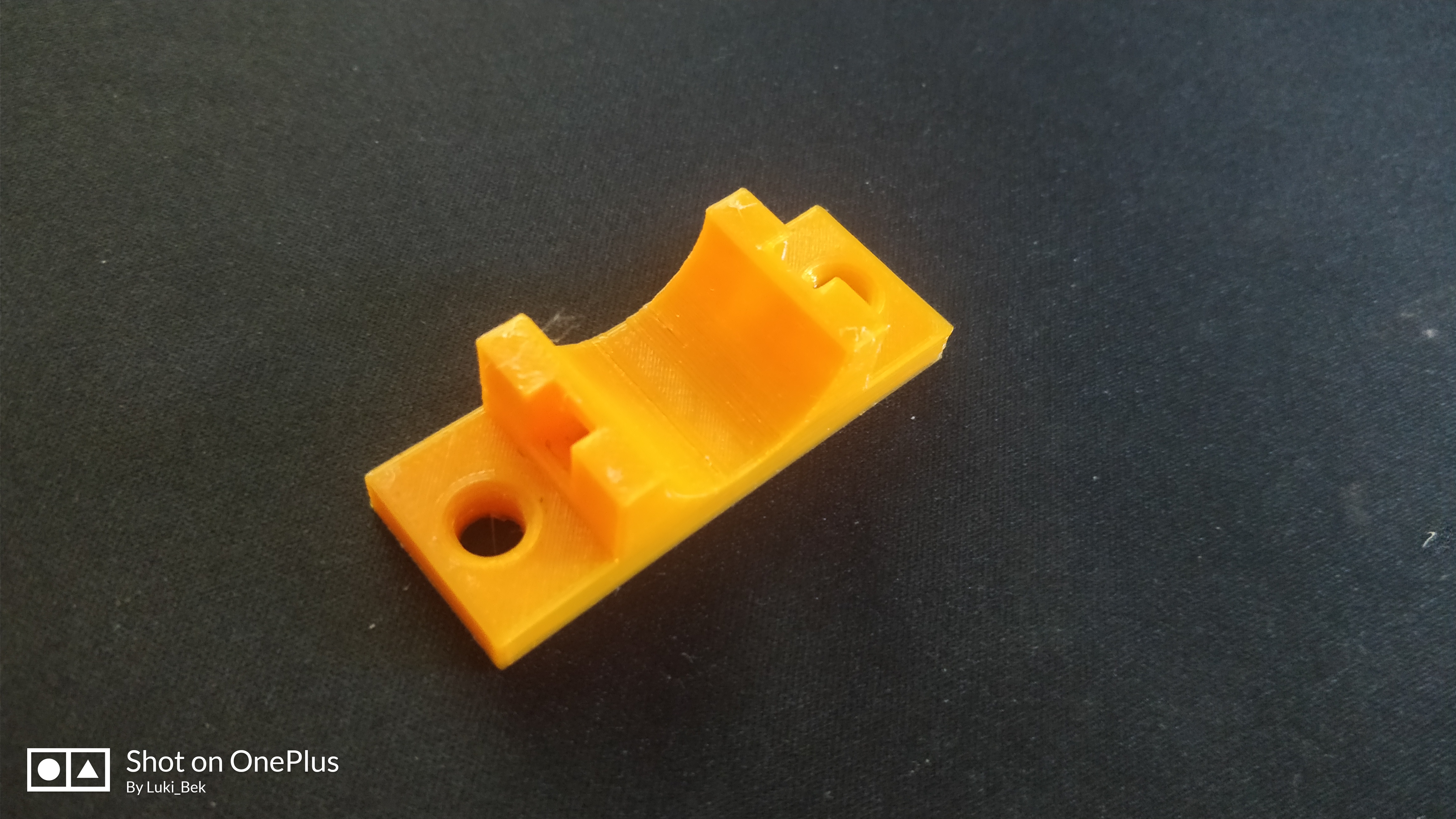 Miniatura 2 do modelo 3D Kablhalterung cable holder