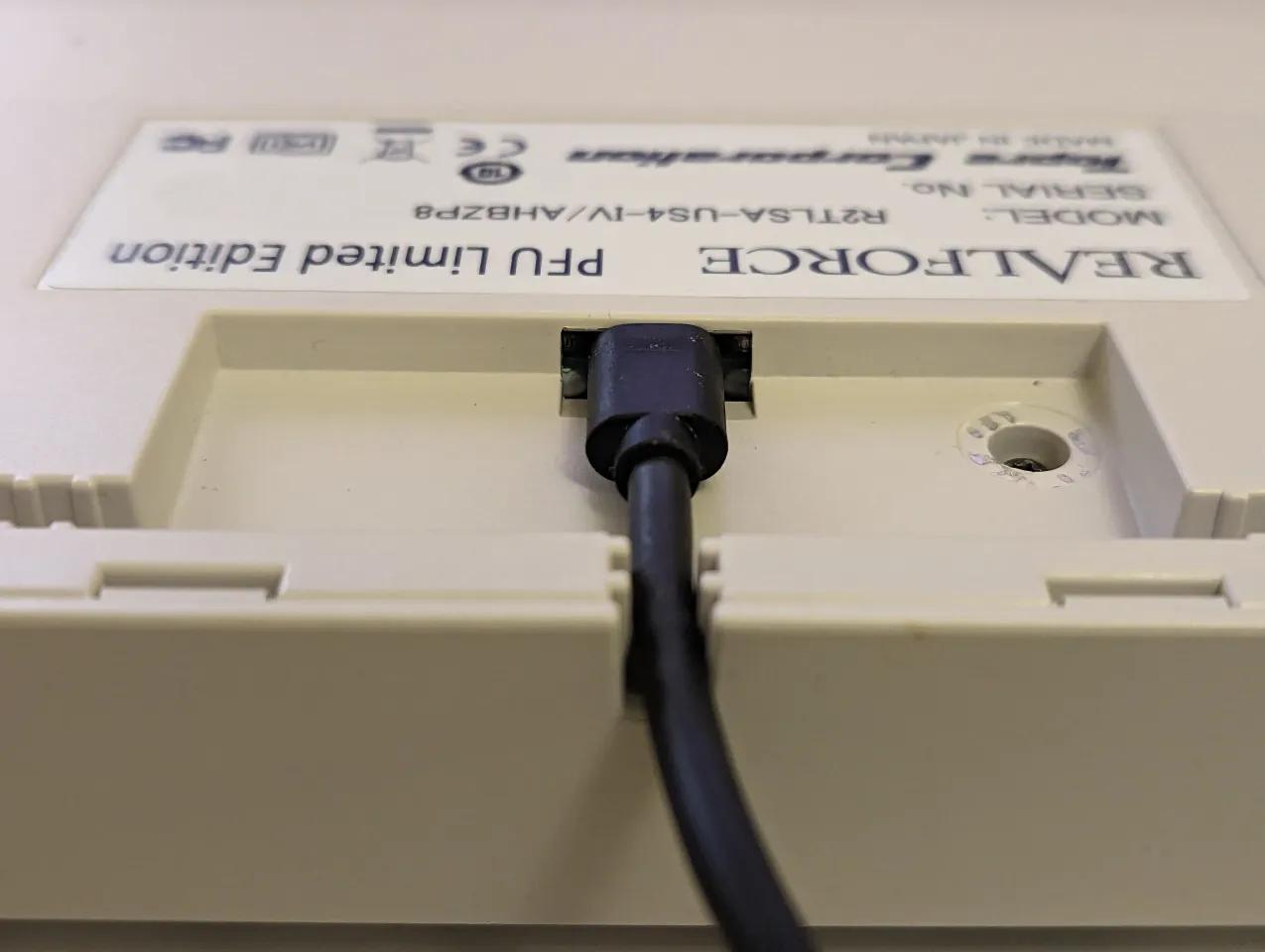 REALFORCE R2 PFU Limited Edtion USB-C改造版 Realforce R2 PFU - Detachable USB-C Cable Mod by DWO | Download