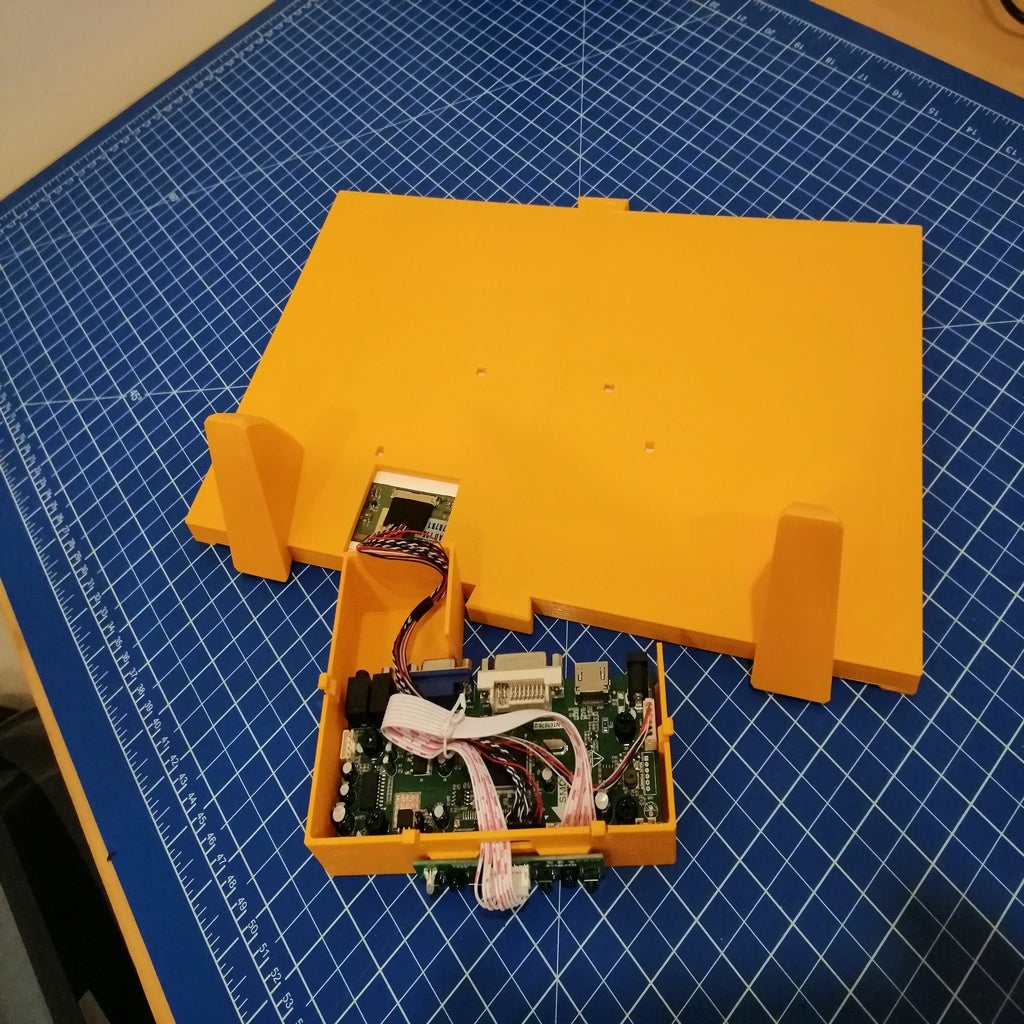 LCD cover and stand by dargul Download free STL model