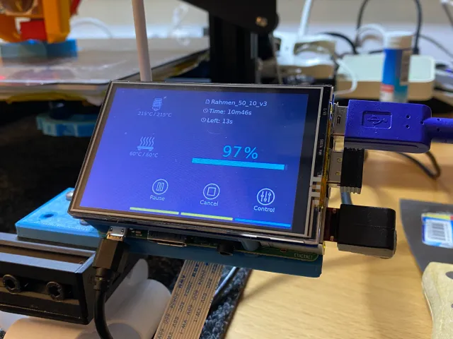 RaspPi 3 / XPT2046 mount