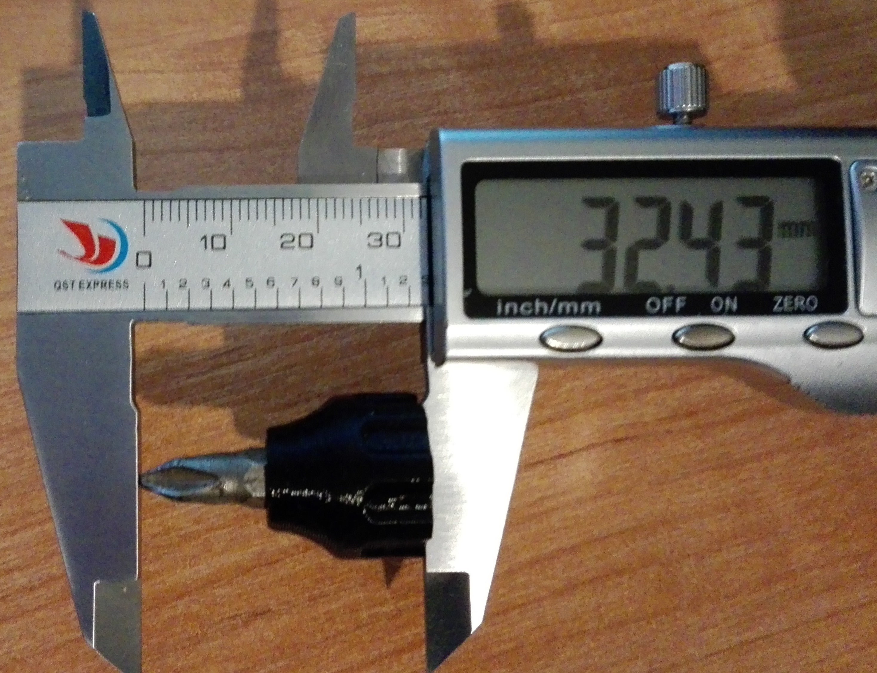 Mini screwdriver for tight spaces by Denny89 Download free STL model