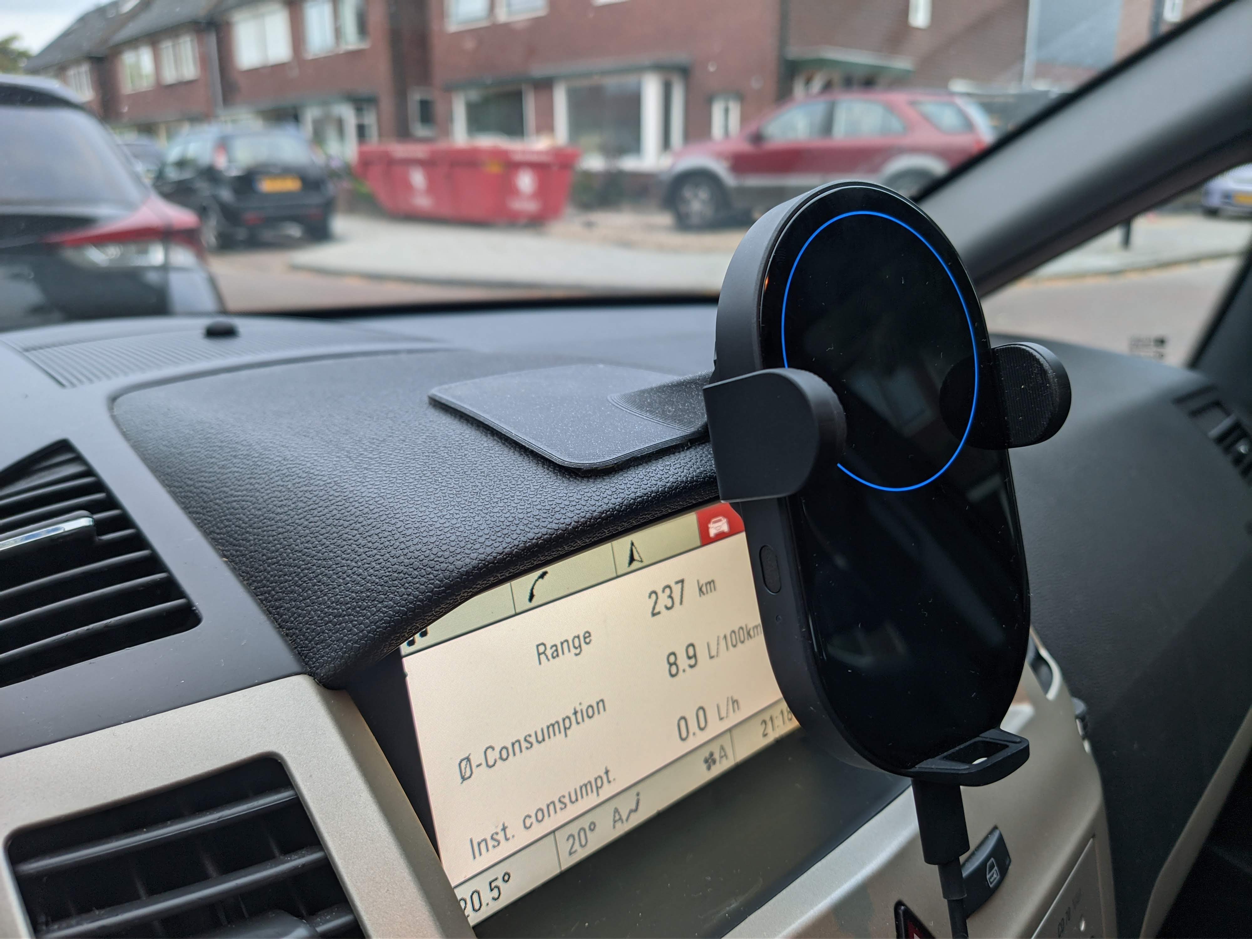 Xiaomi wireless car charger flat dashboard mount