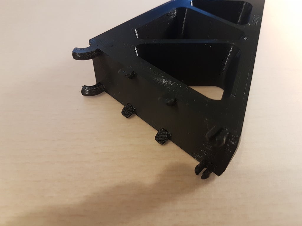 Miniatura 3 do modelo 3D Pegboard Shelf Mount