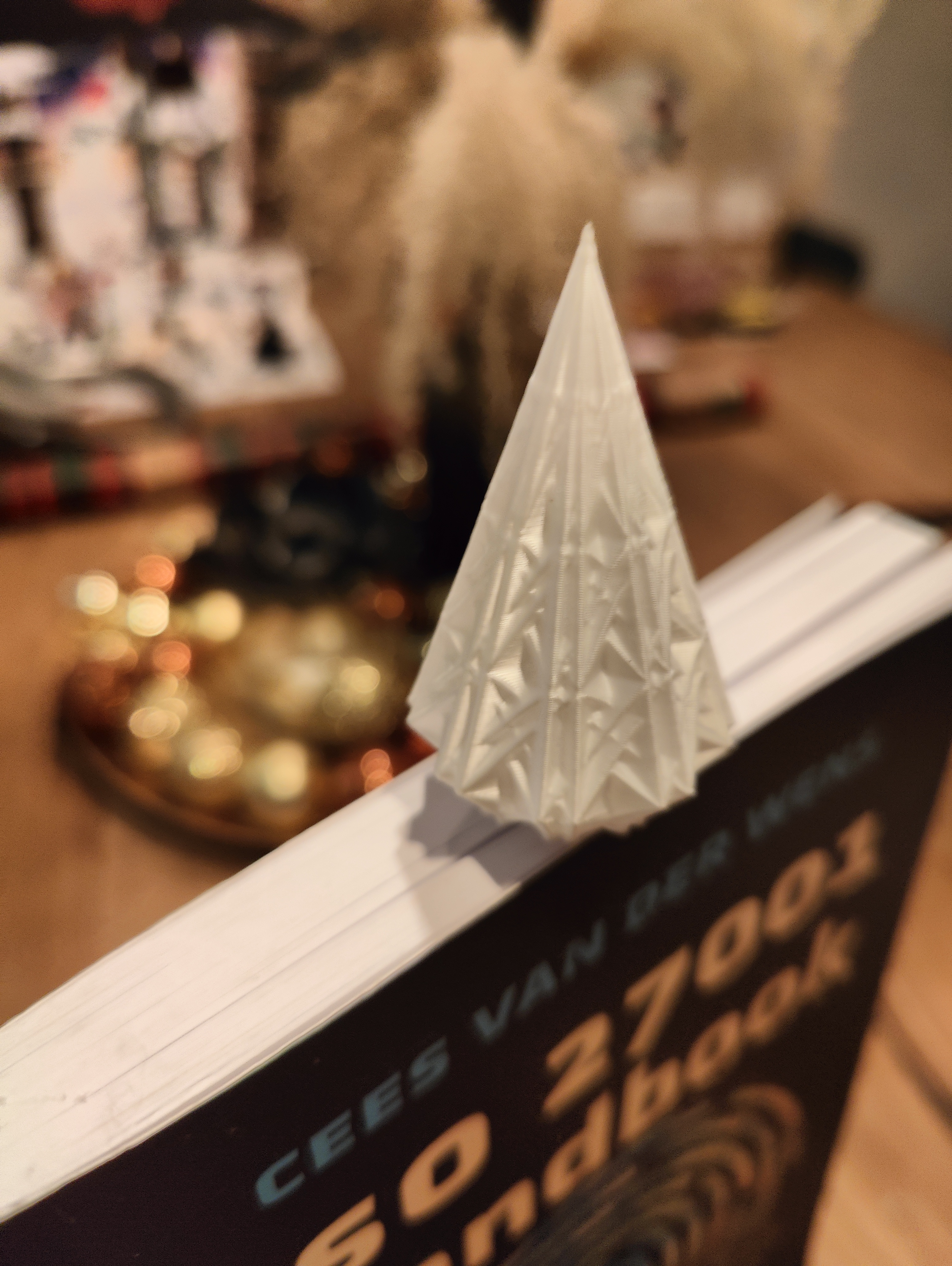 Ice christmastree bookmark