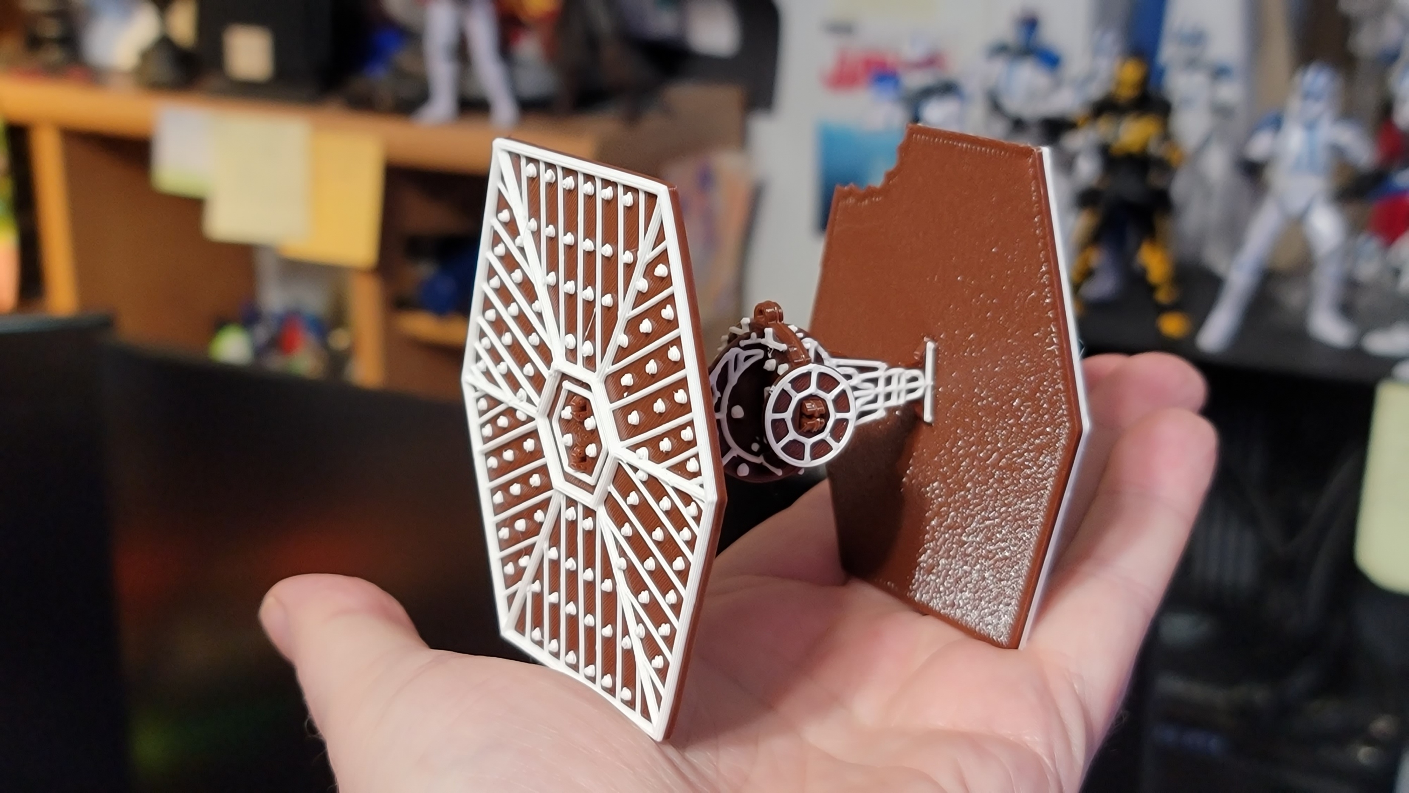 Split Gingerbread TIE