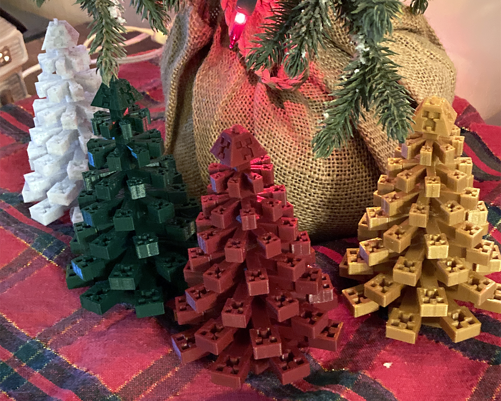 Miniatura 9 do modelo 3D Minecraft Creeper Christmas Tree