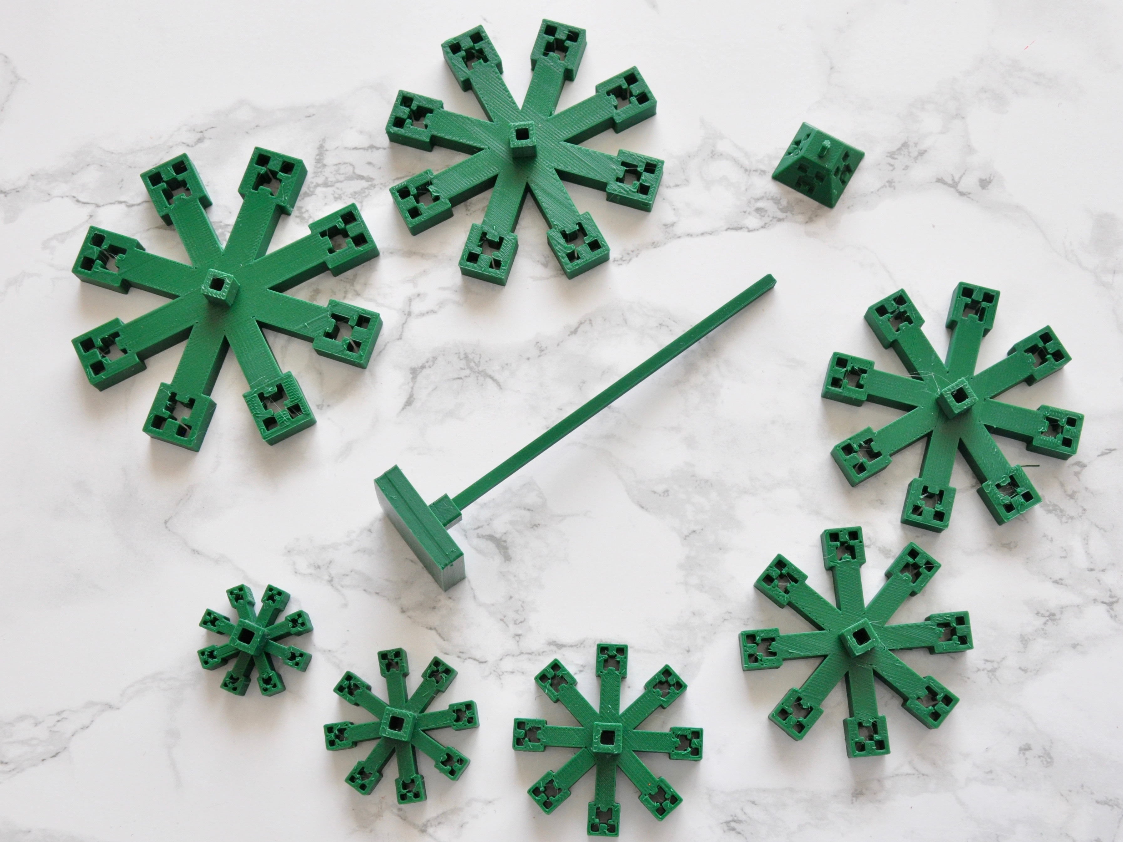 Miniatura 5 do modelo 3D Minecraft Creeper Christmas Tree