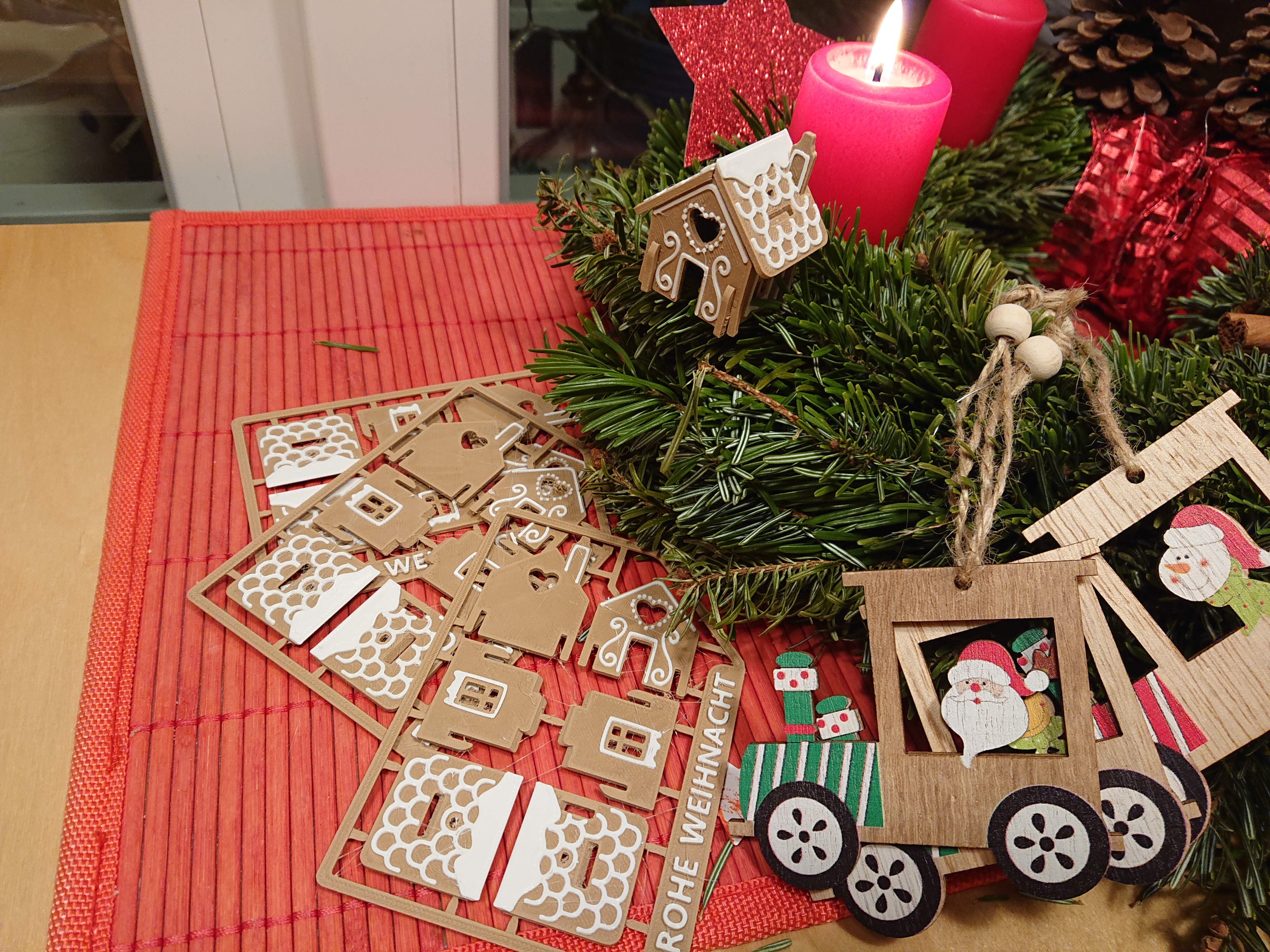 Gingerbread House Kit Card - German version